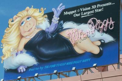 PrincessDreamer_Miss_Piggy_billboard.jpg