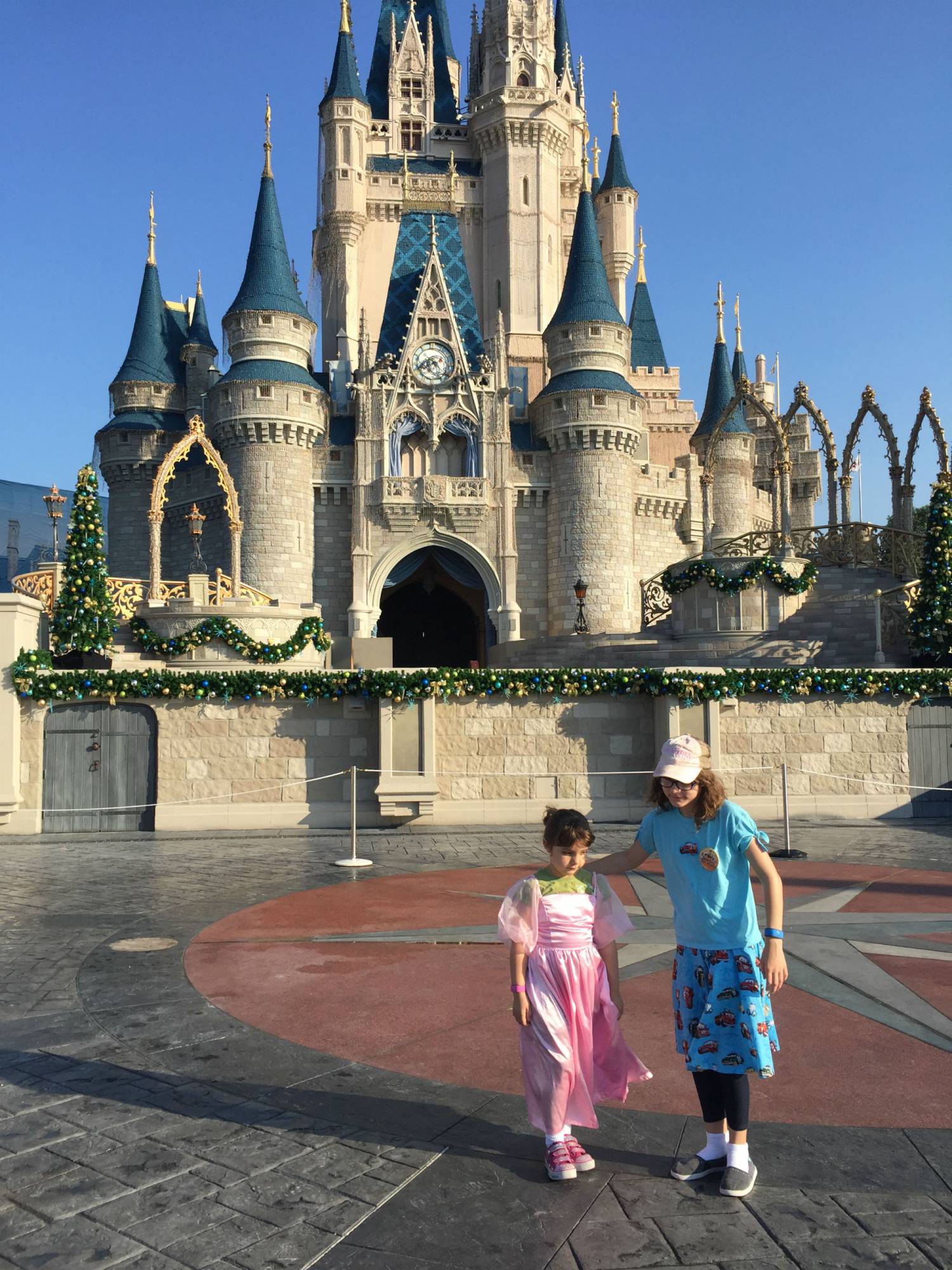 A guide to help you plan an adventure to Disney around your childs schooling |PassPorter.com