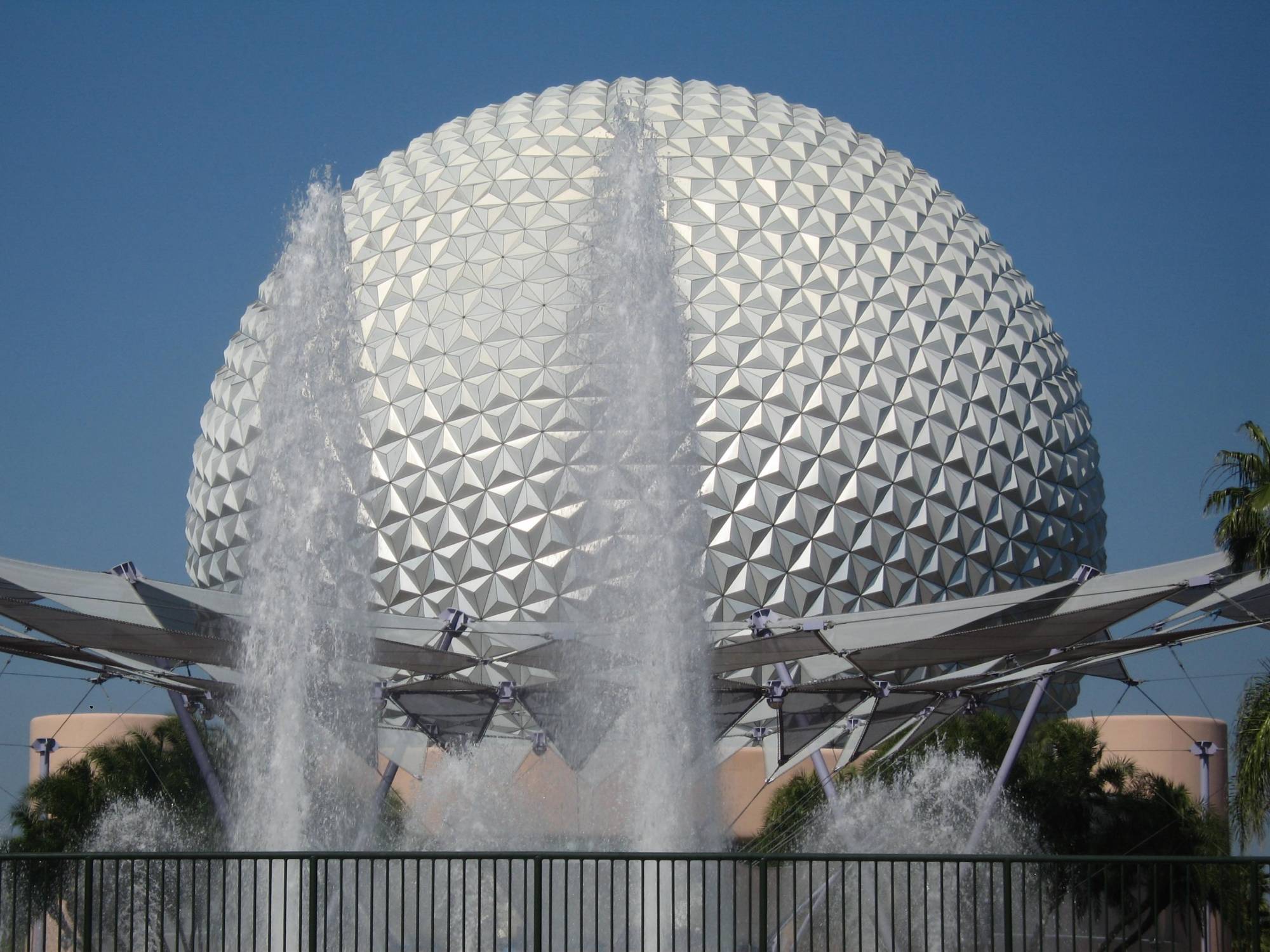 Tips on choosing an on-property resort at Walt Disney World | PassPorter.com