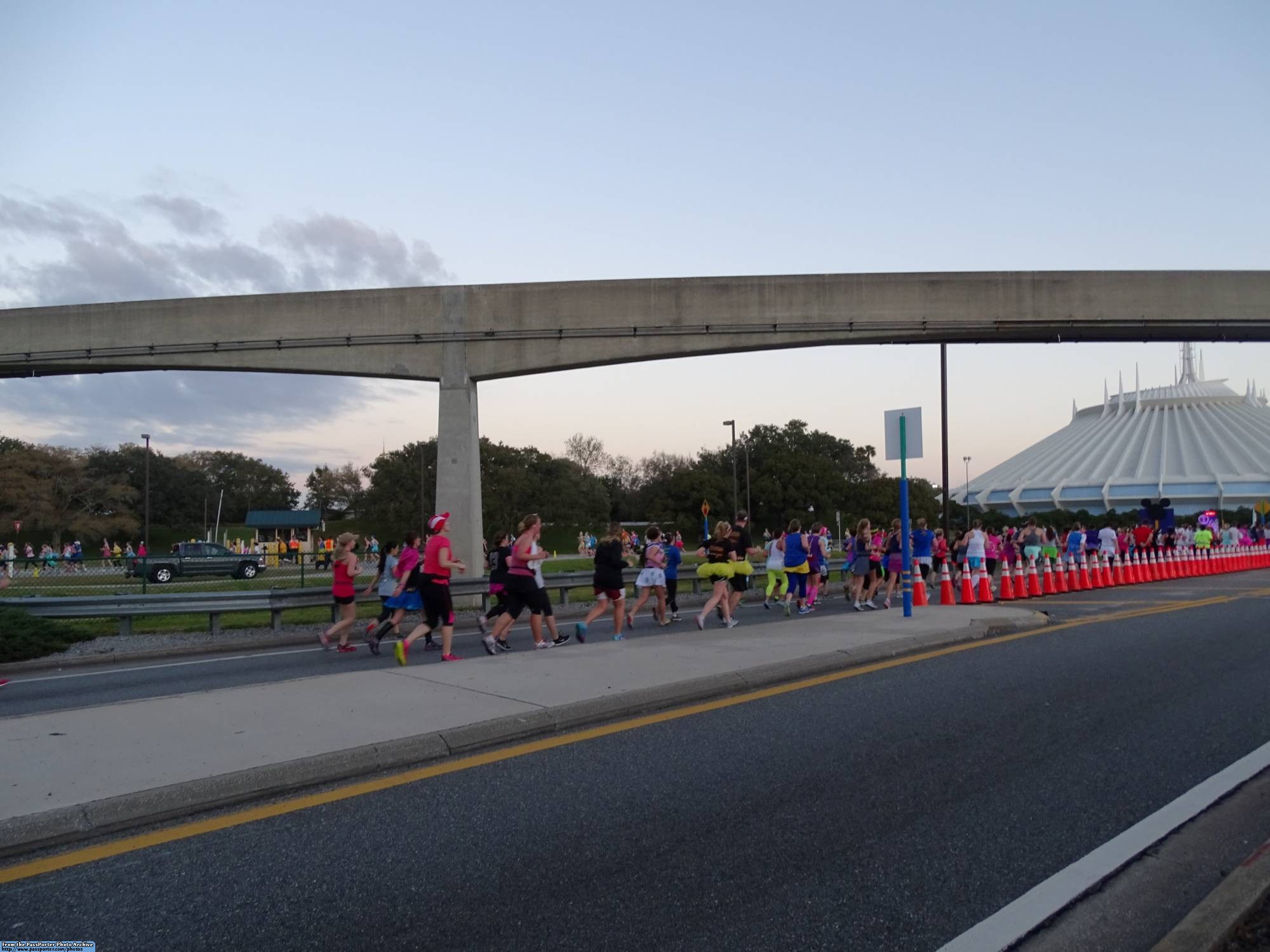 Learn about cheering on the runners at runDisney events! | PassPorter.com