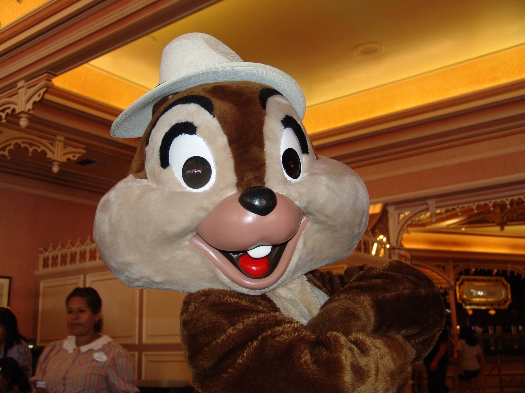 Start your day with a character meal at Disneyland | PassPorter.com