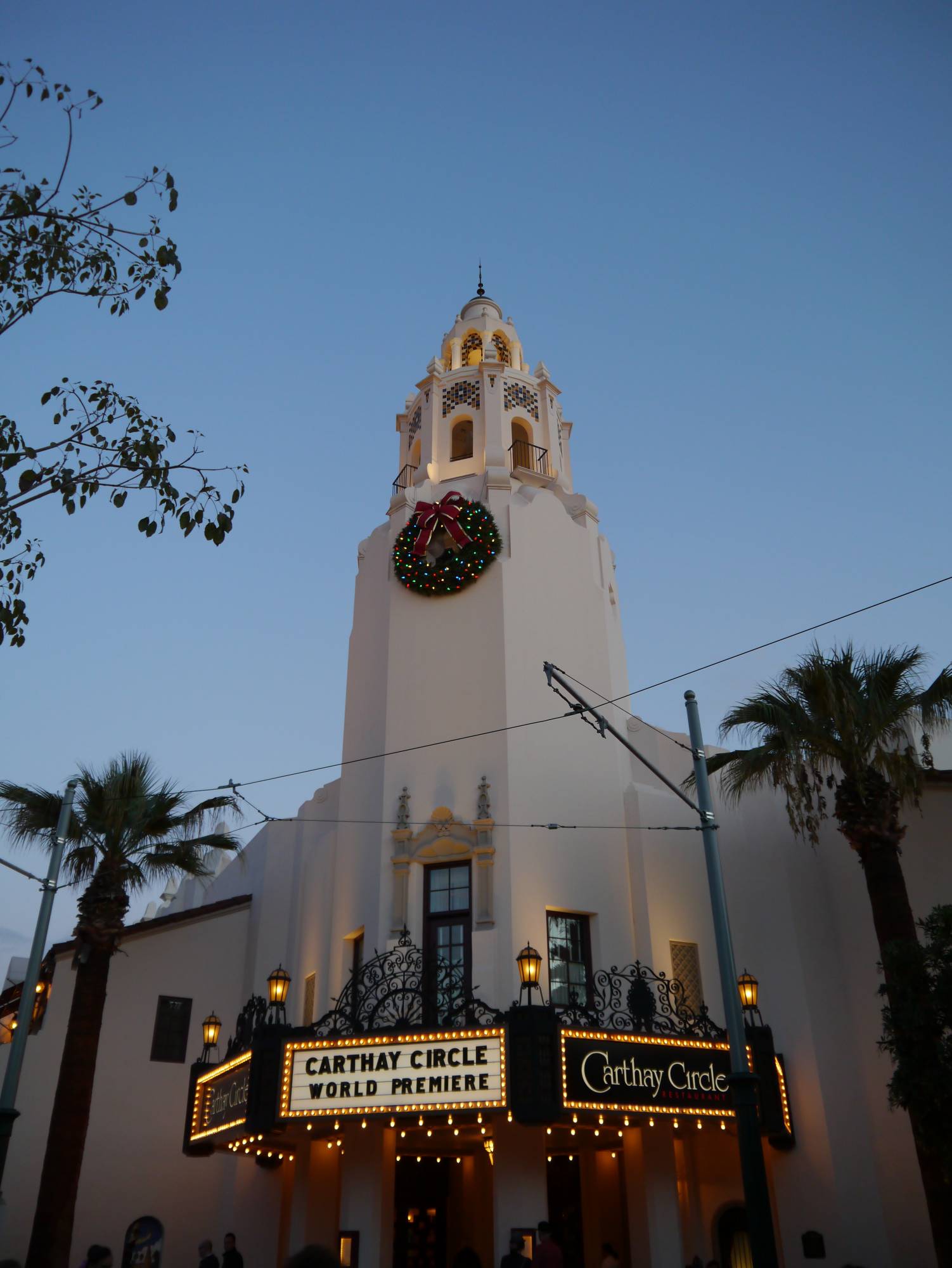 Enjoy an incredible meal surrounded by Disney history at Carthay Circle |PassPorter.com
