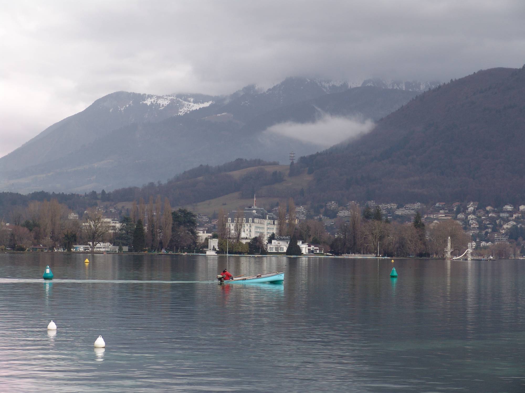 Explore the Lake Thun Region of Switzerland |PassPorter.com