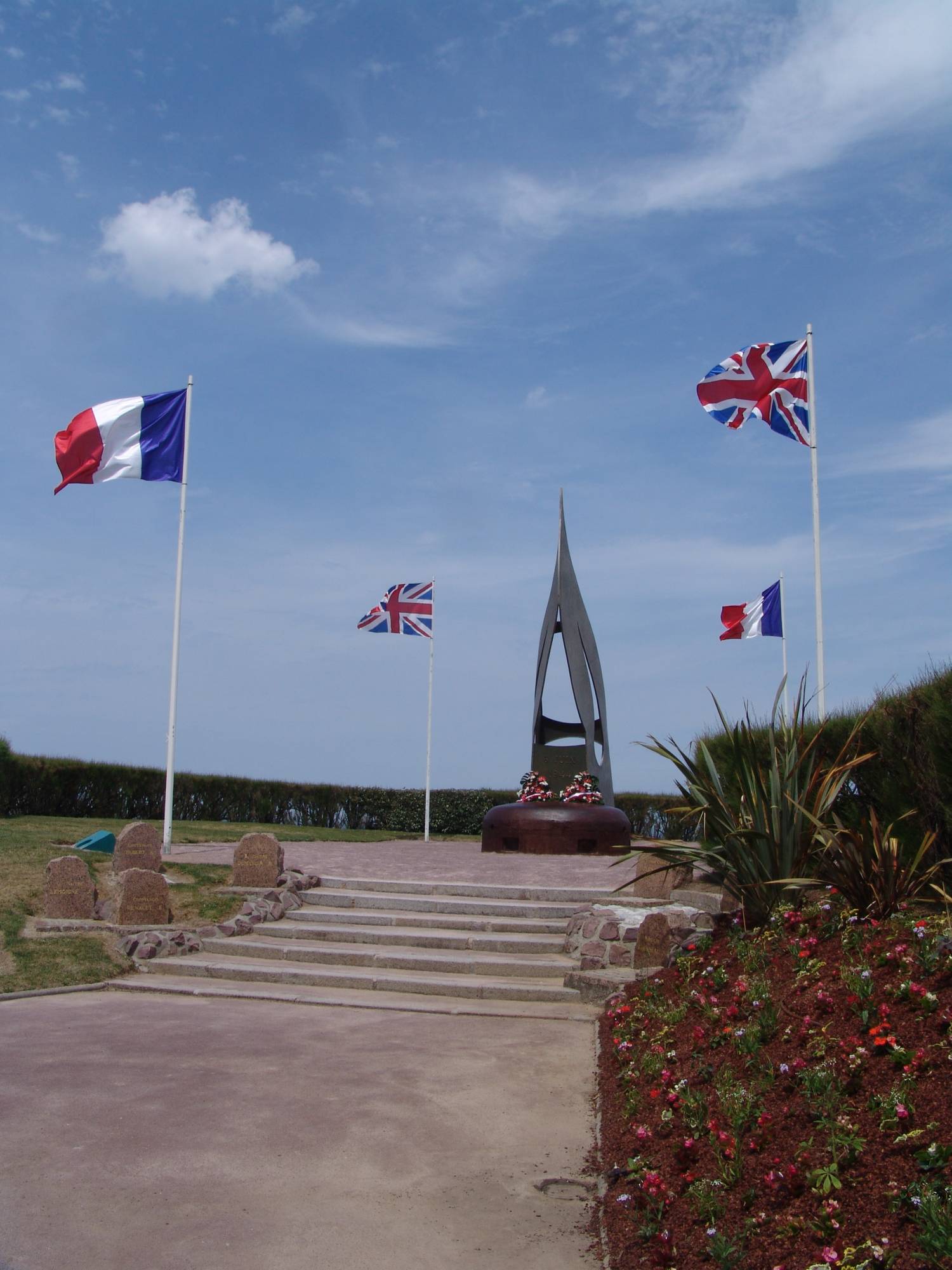 Explore the history of the beaches of Normandy |PassPorter.com