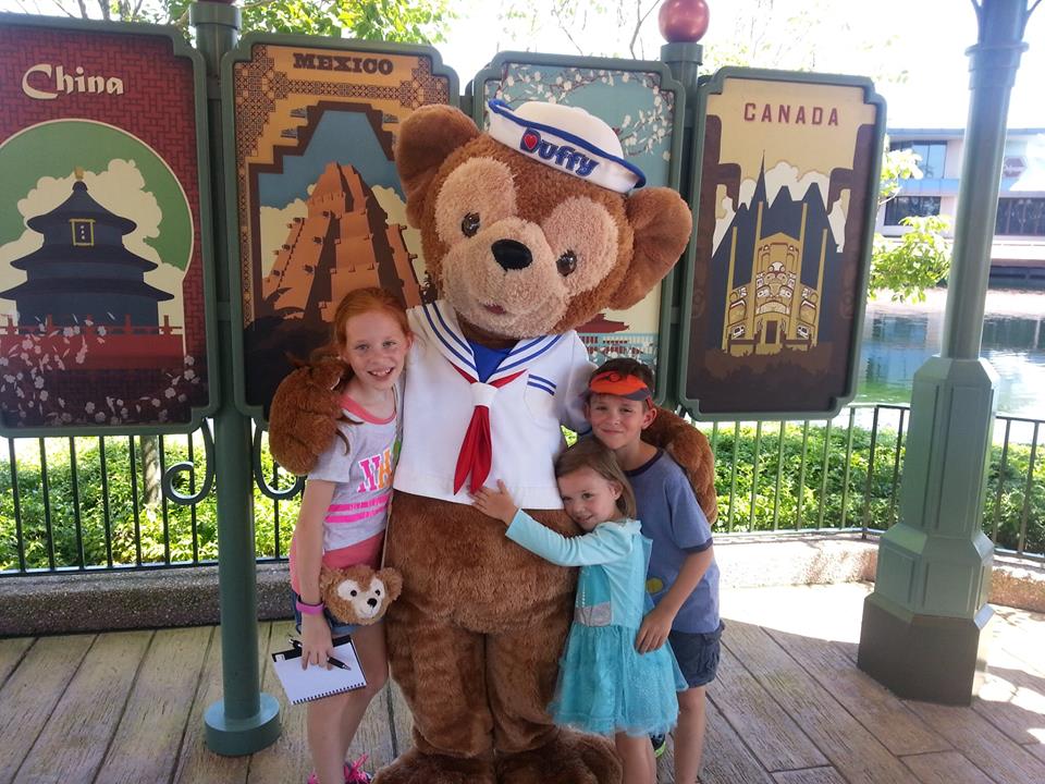 How to Plan a Walt Disney World Vacation for a Family of Five or More | PassPorter.com