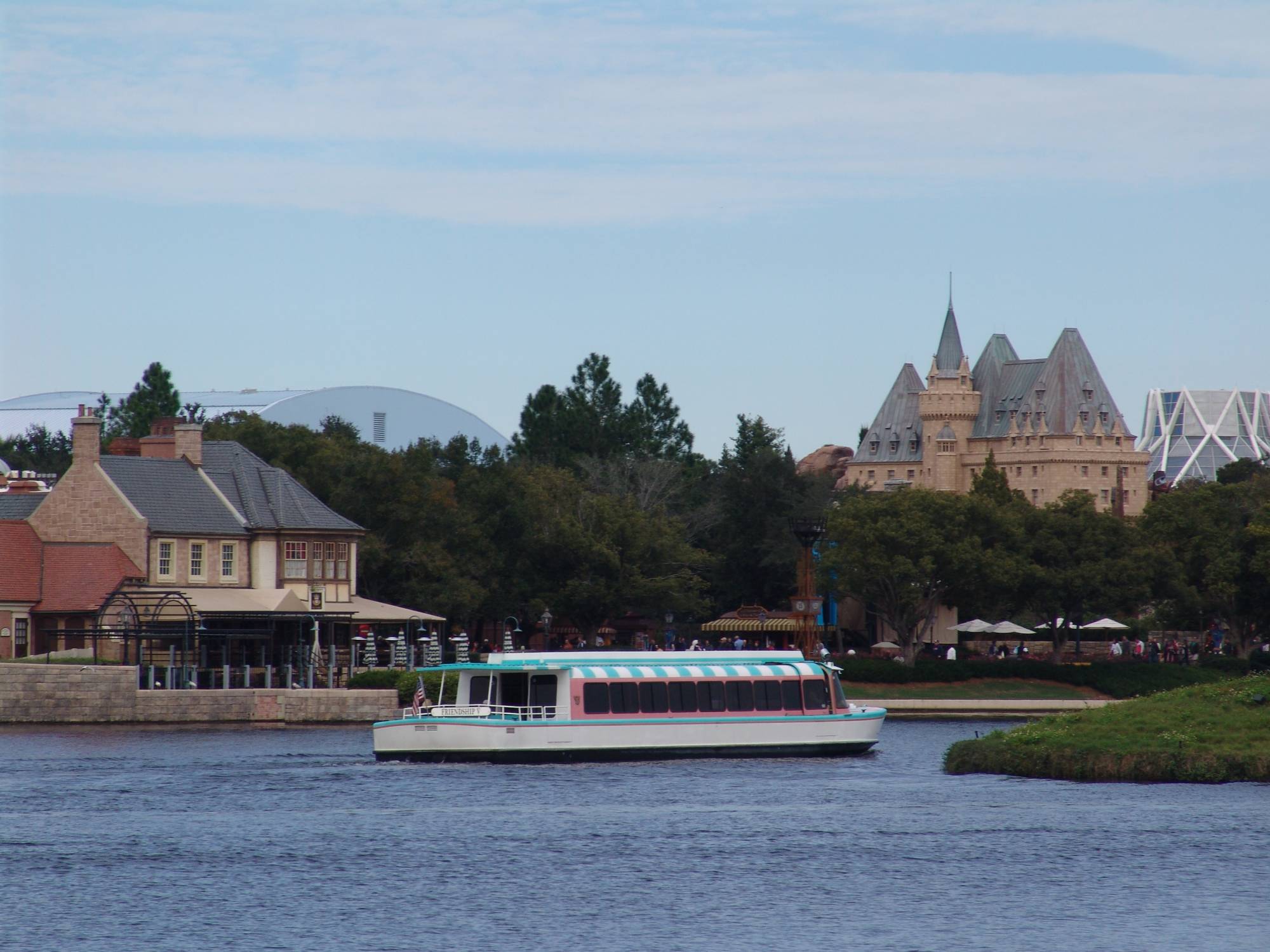 Enjoy Walt Disney World without ever riding an attraction | PassPorter.com