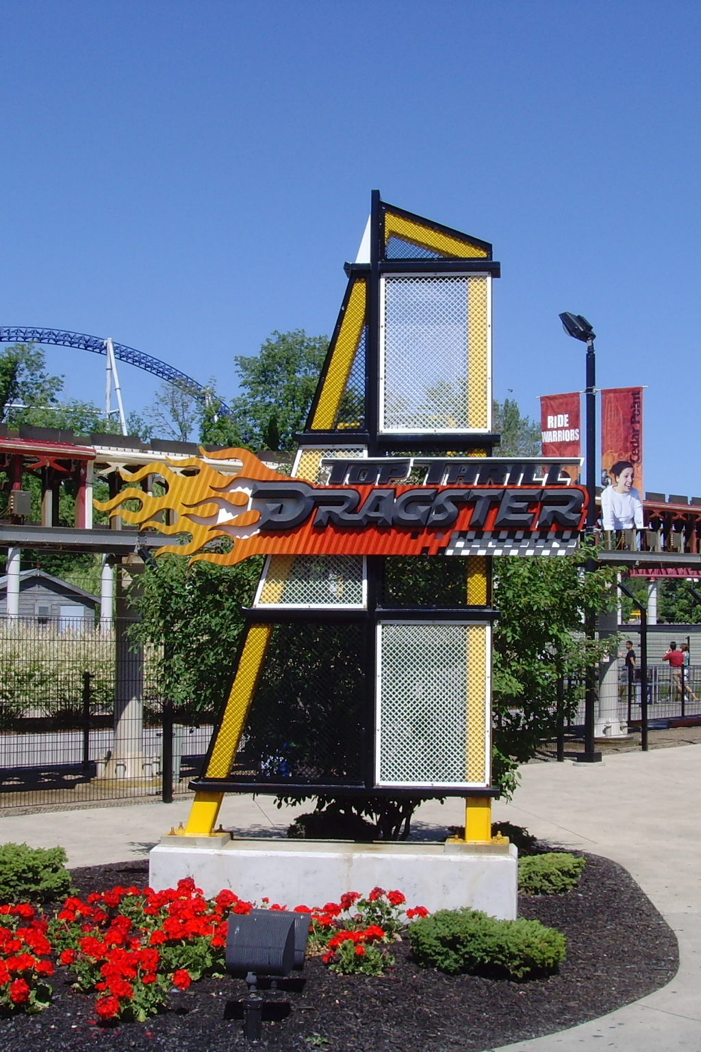 Top Thrill Dragster Entrance