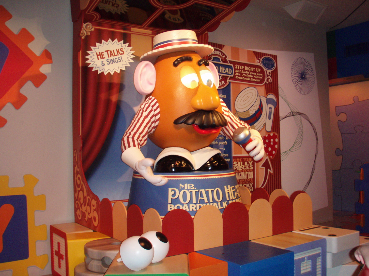 Toy Story Midway Mania Queue