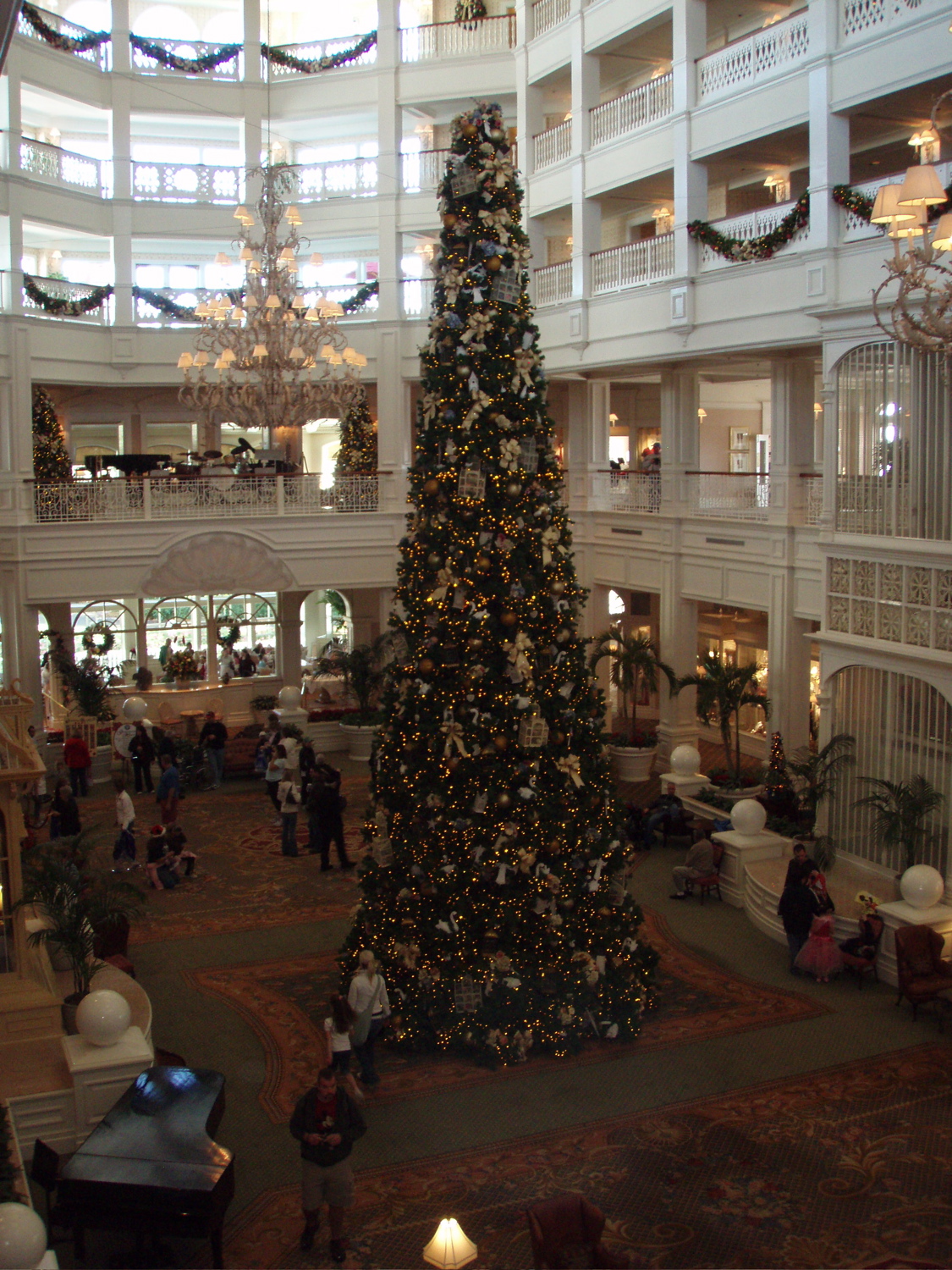 Grand Floridian - Christmas Tree
