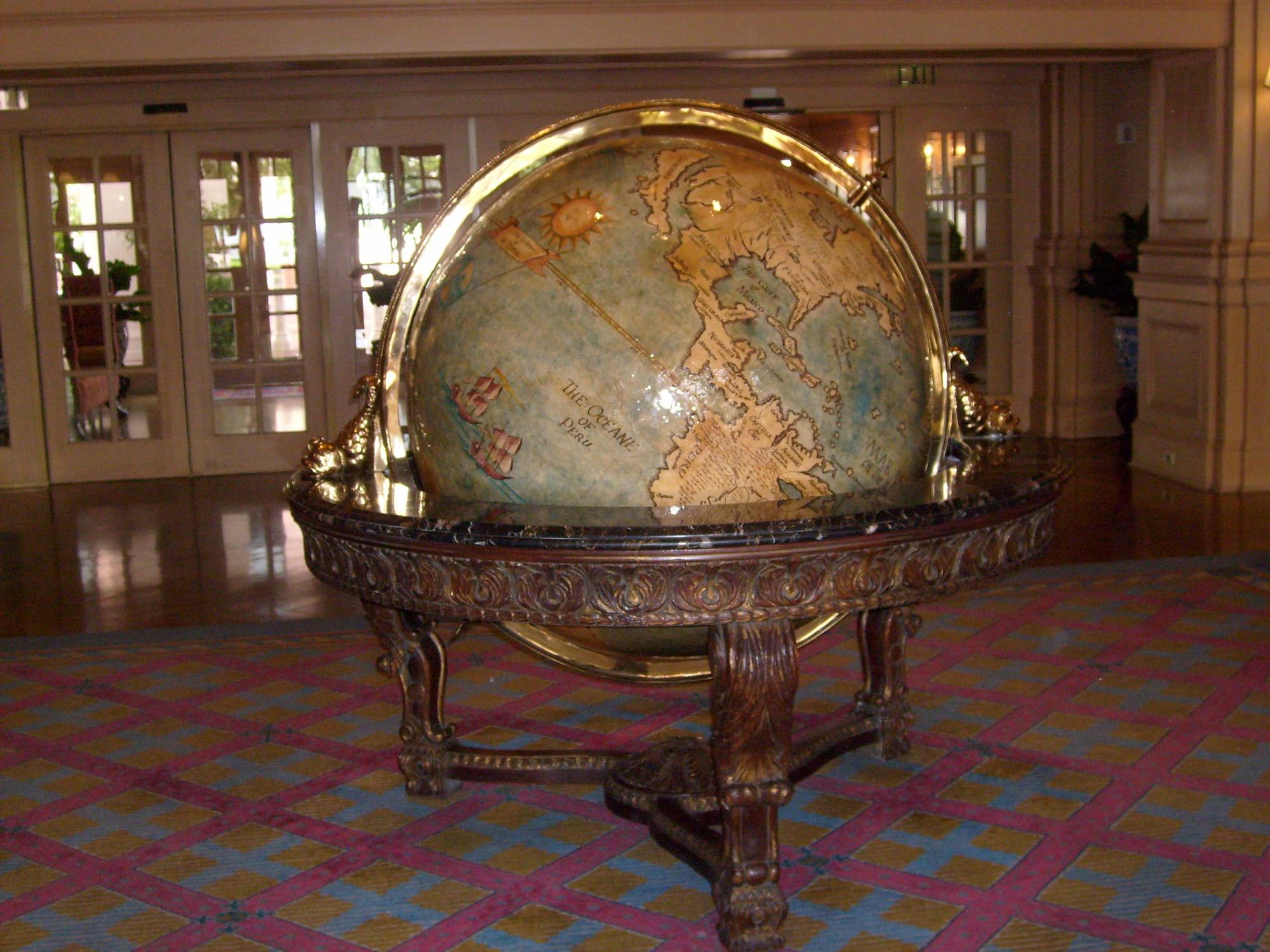 Yacht Club--Lobby--Globe