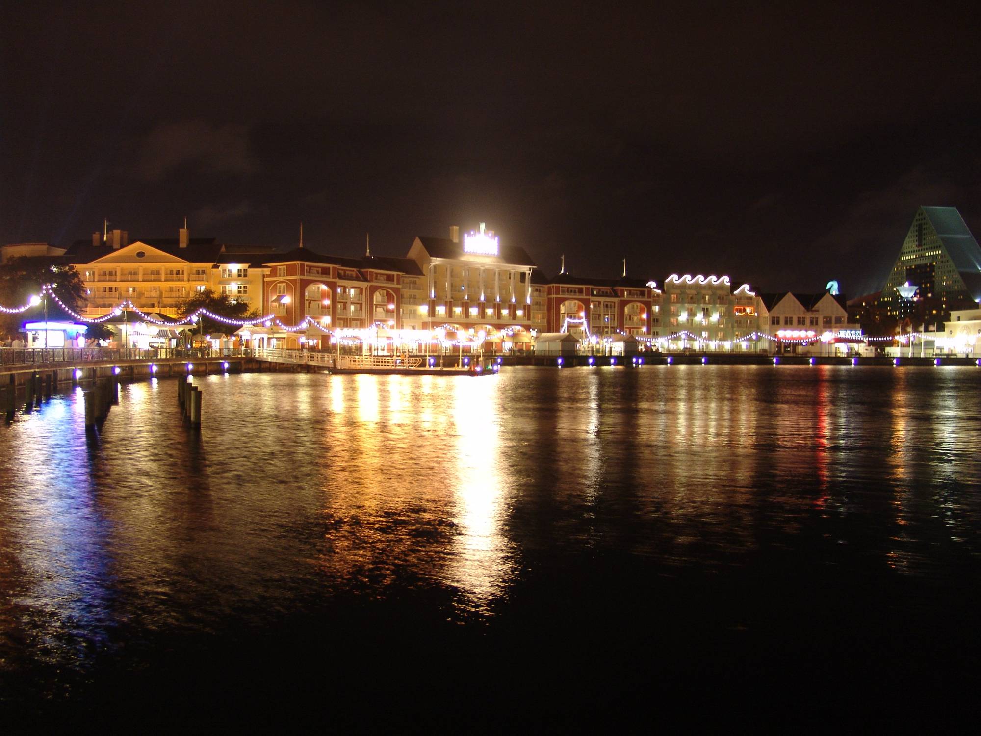 BoardWalk - at night