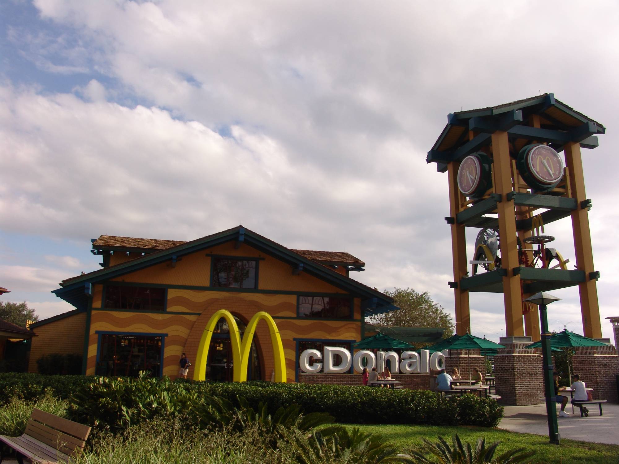 Downtown Disney - McDonald's