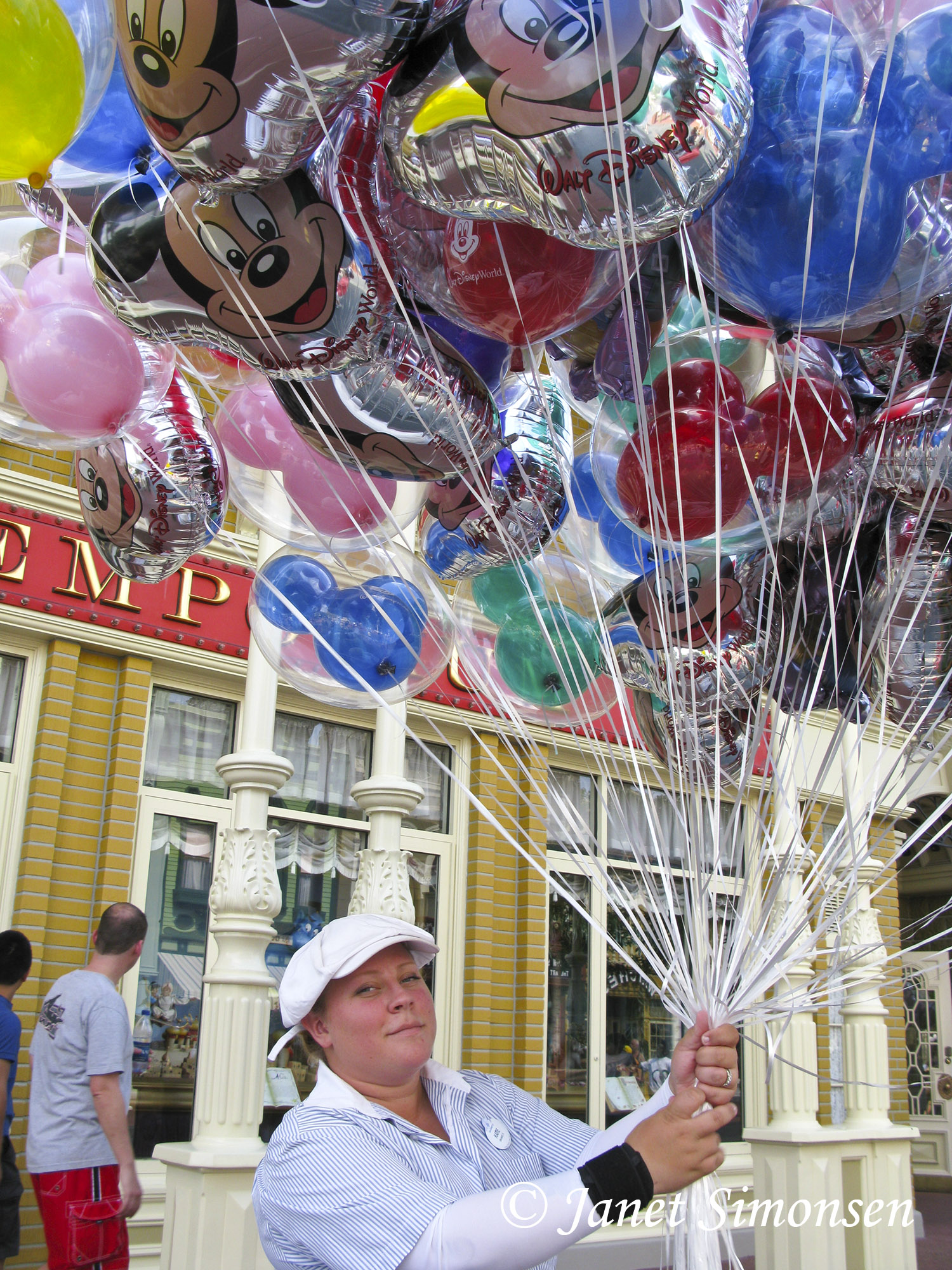 Magic Kingdom Balloon vendor