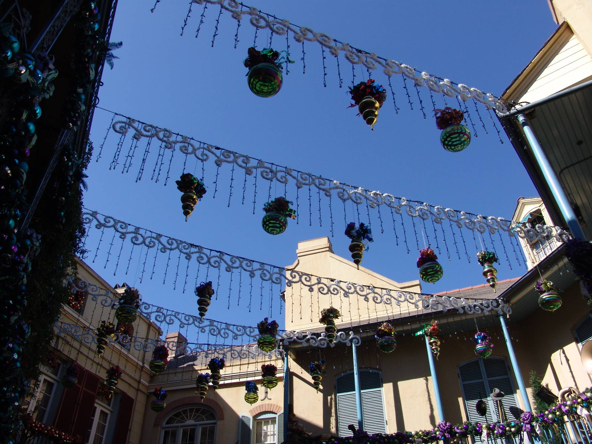 Disneyland - Christmas decorations in New Orleans Square