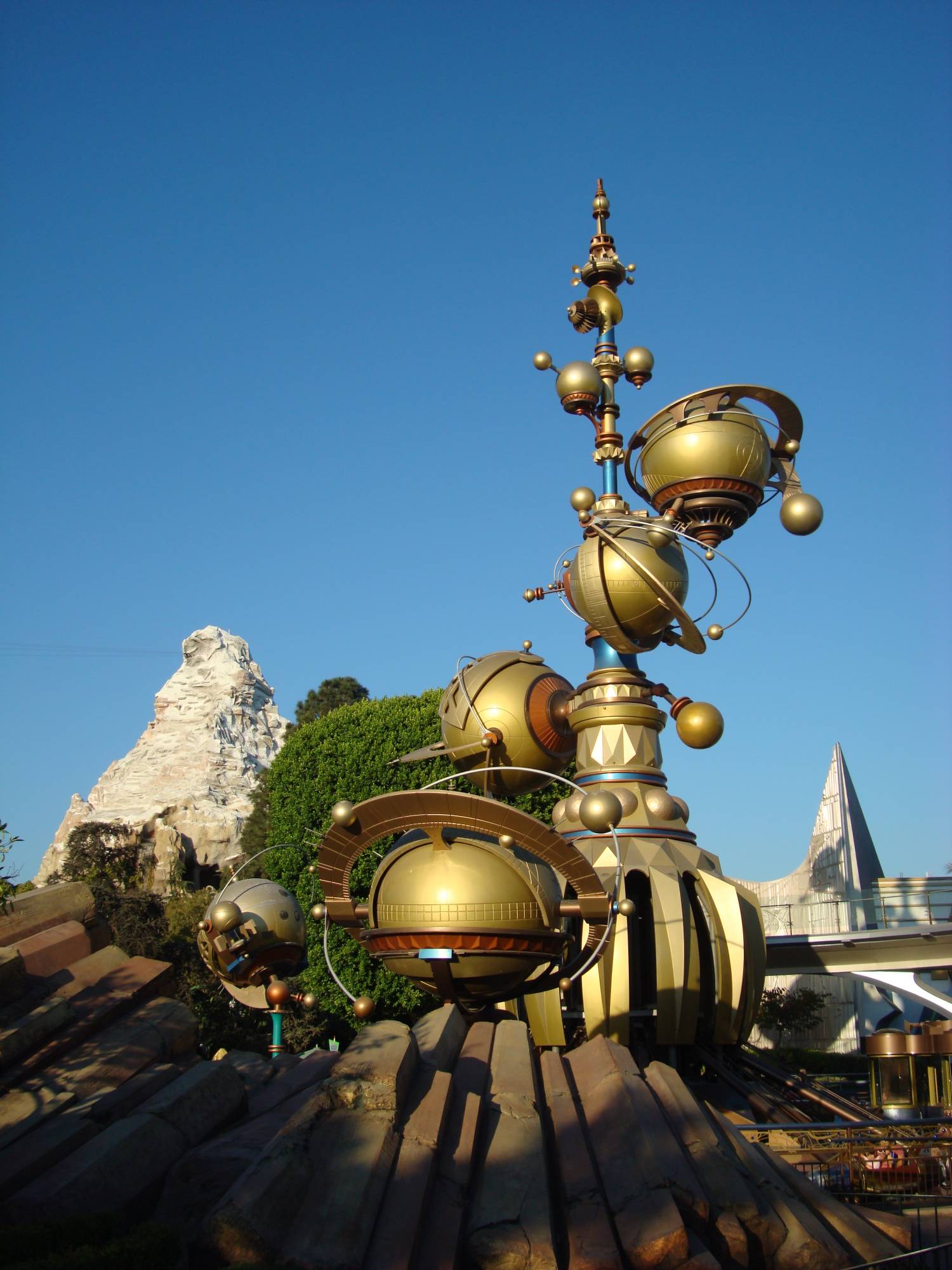 Disneyland - Tomorrowland entrance