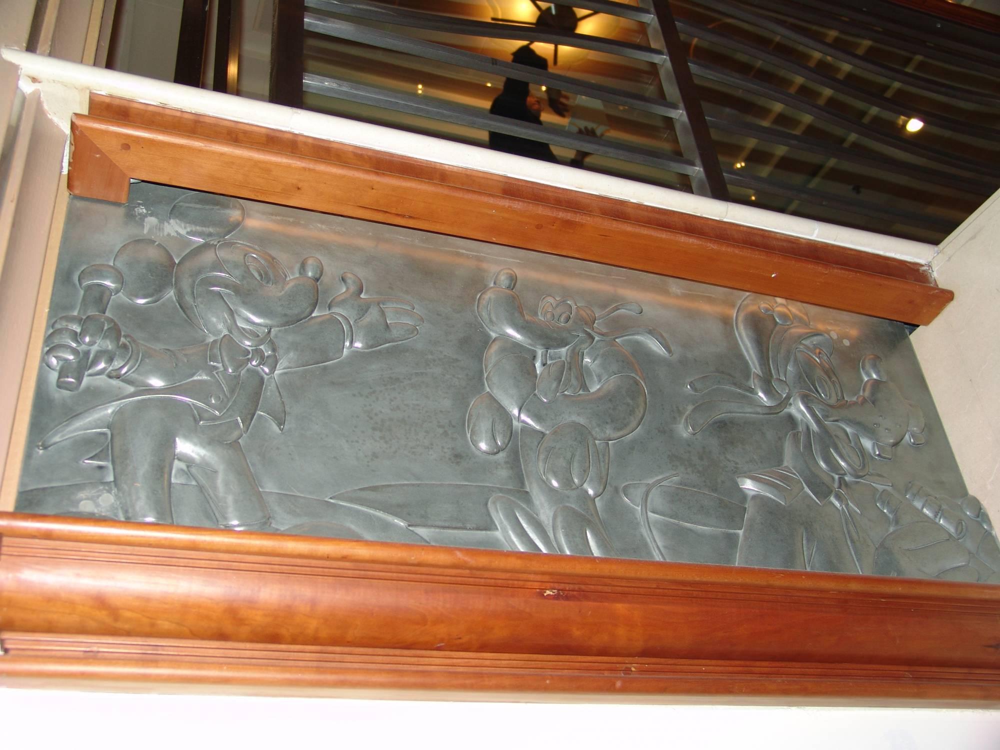 Magic - detail in main lobby