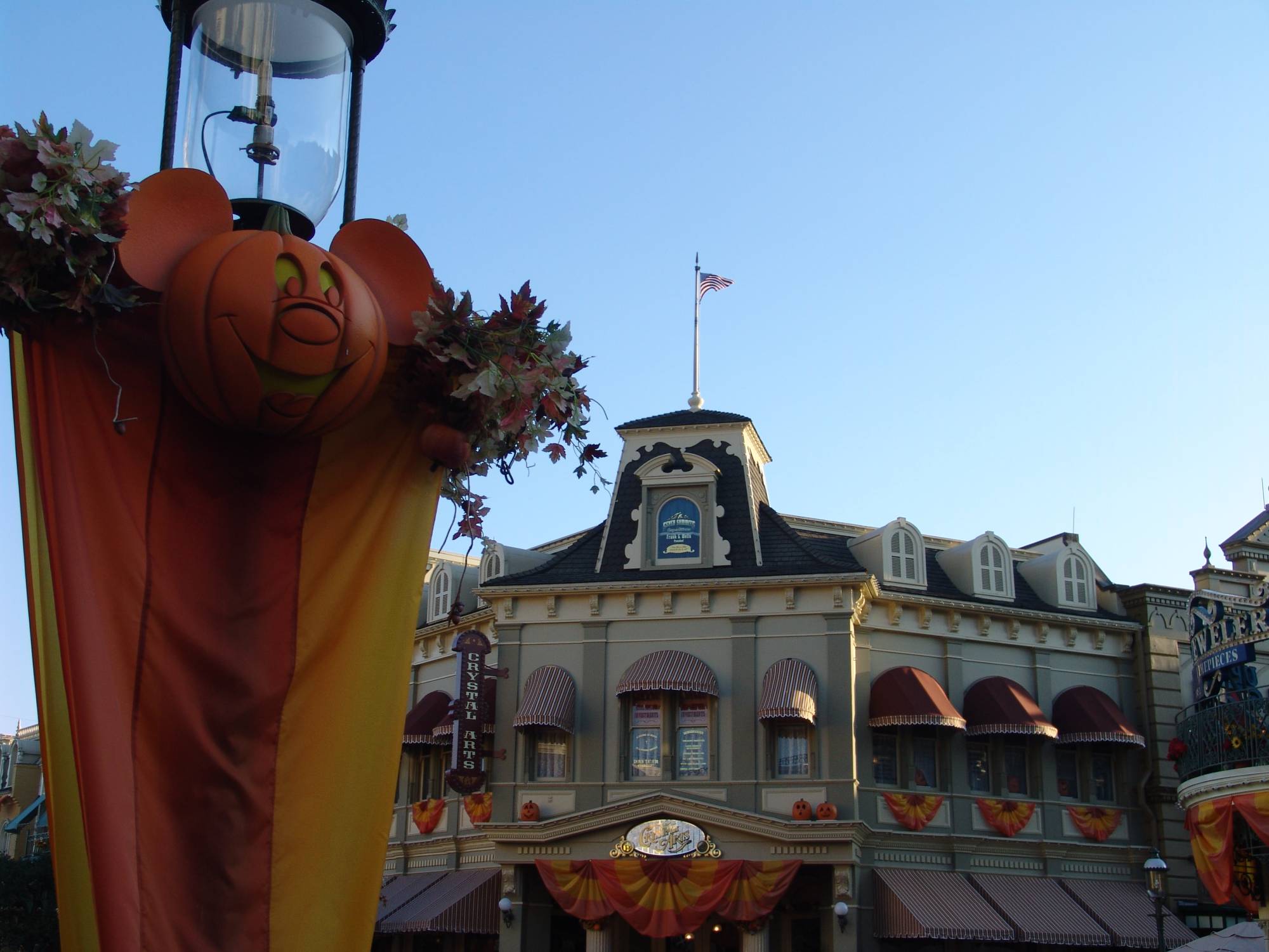 Magic Kingdom - Halloween decorations