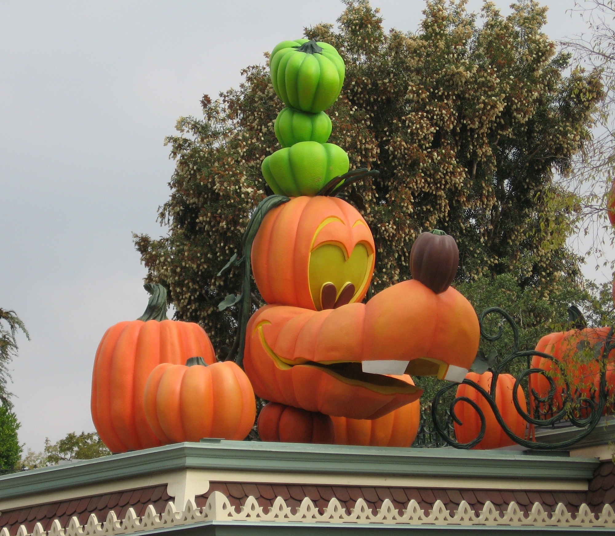 Disneyland - Goofy Pumpkin Decor