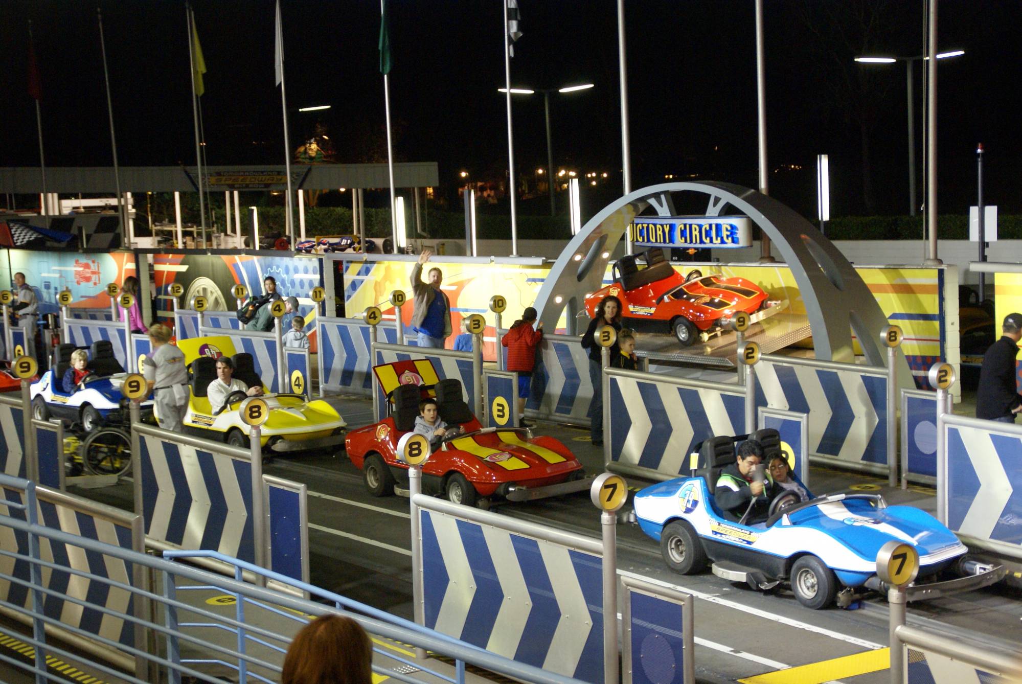 Magic Kingdom - Tomorrowland/Speedway