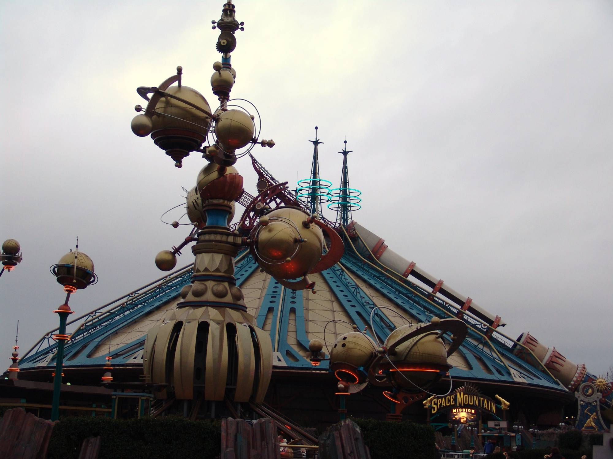 Disneyland Paris - Space Mountain