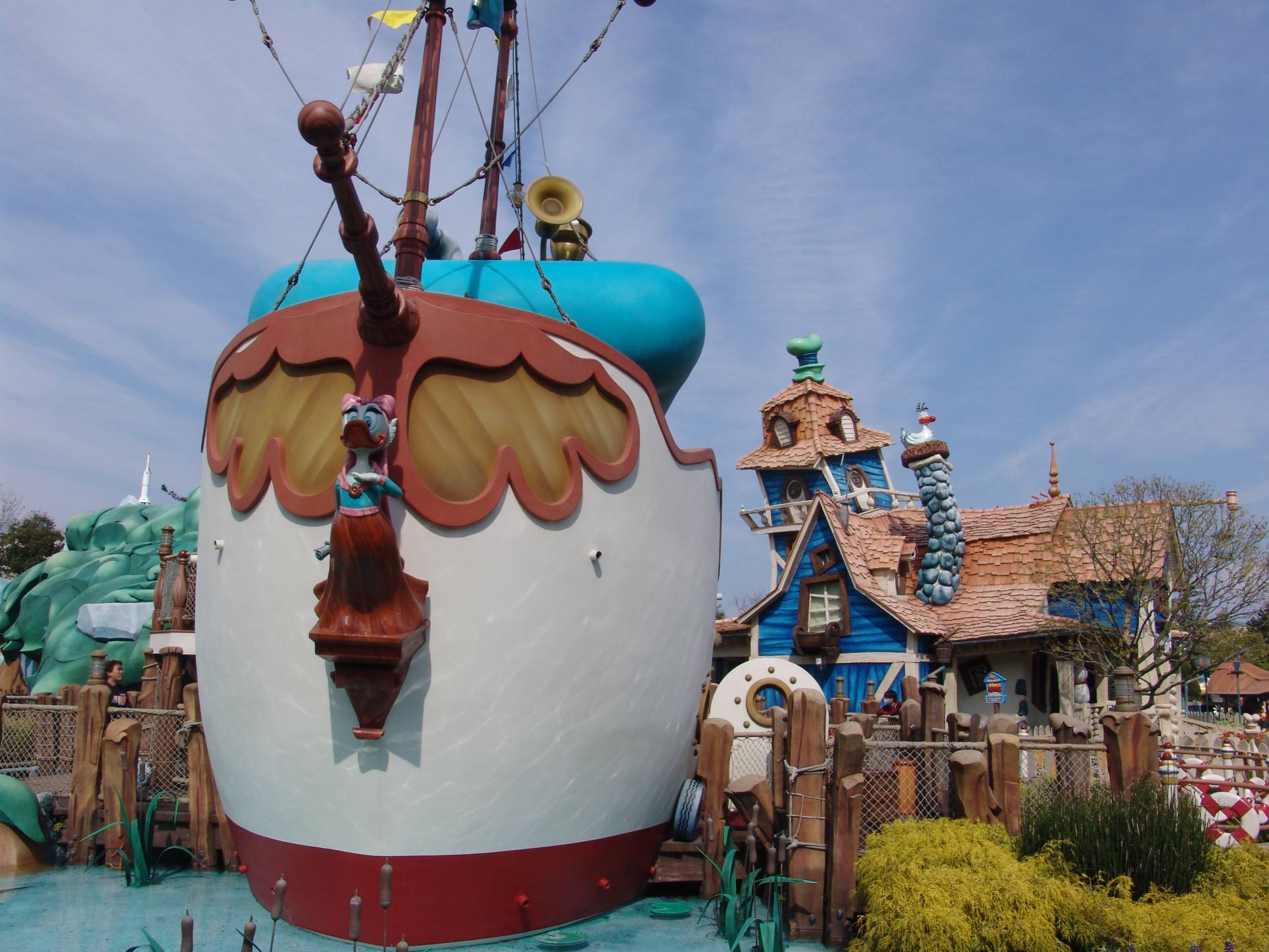 Tokyo Disneyland - Donald's Boat