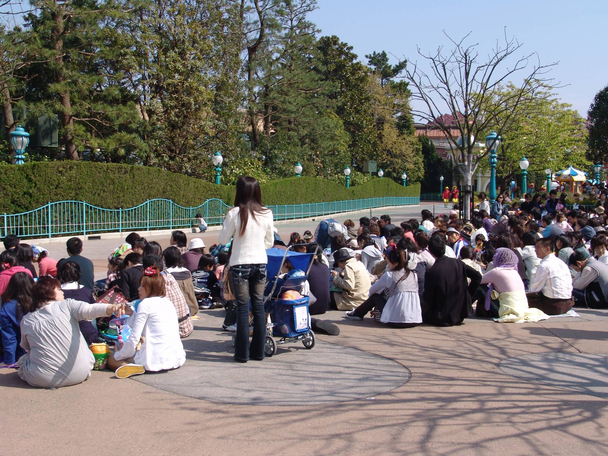 Tokyo Disneyland - waiting for the afternoon parade