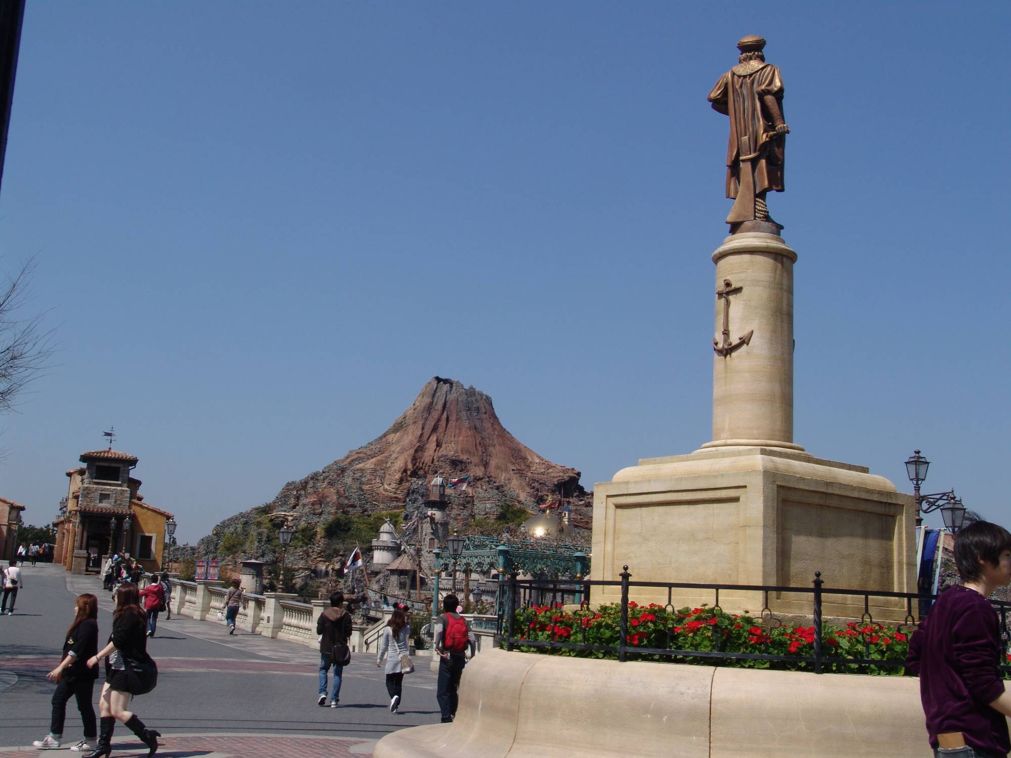 Tokyo DisneySea - American Waterfront