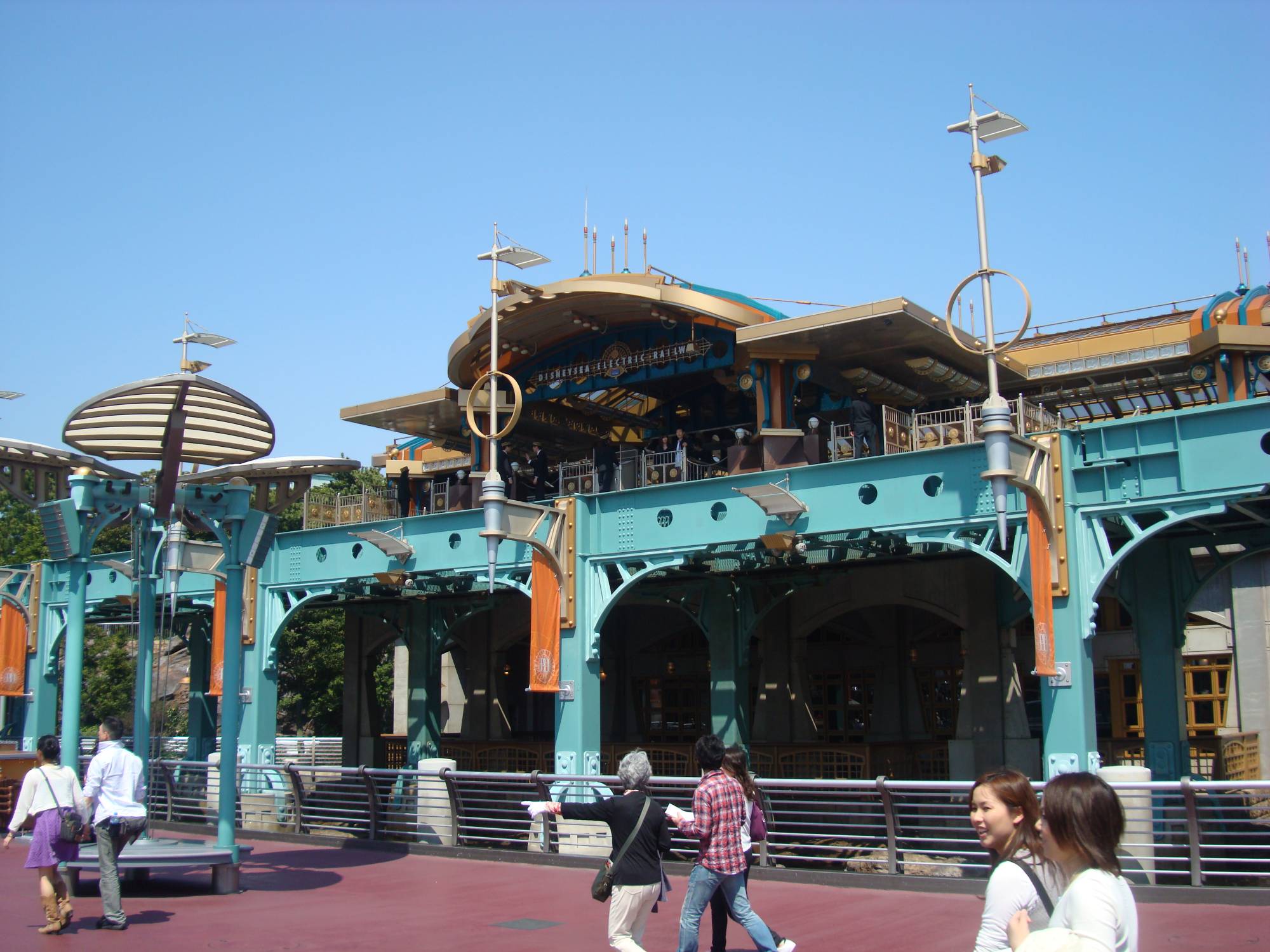 Tokyo DisneySea - DisneySea Electric Railway