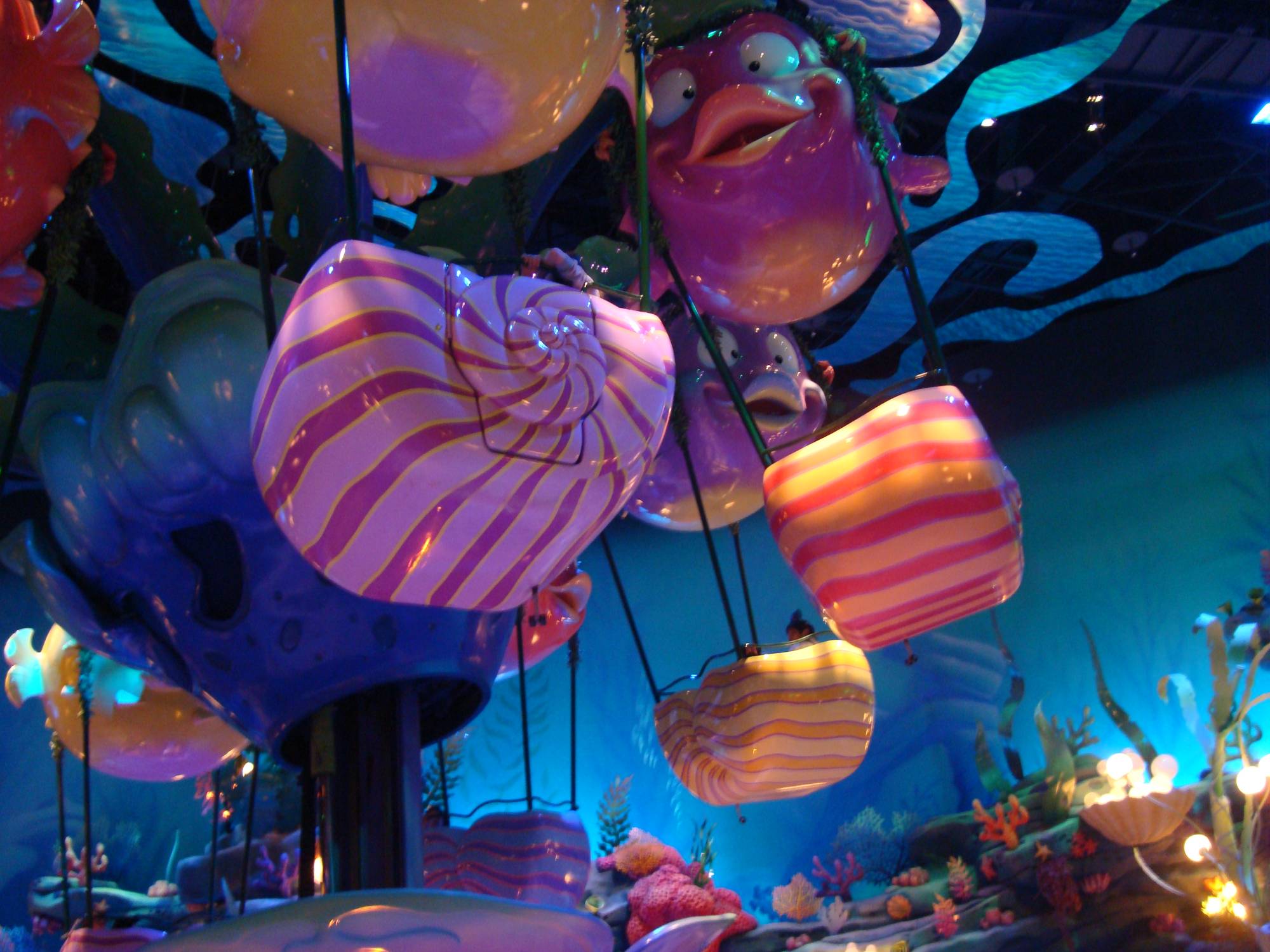 Tokyo DisneySea - Blowfish Balloon Race