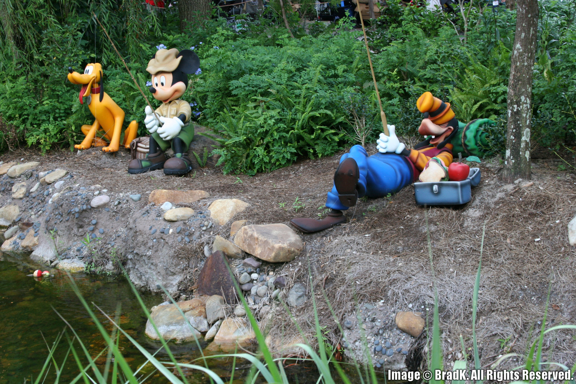 Animal Kingdom - Goofy, Mickey and Pluto Fishing