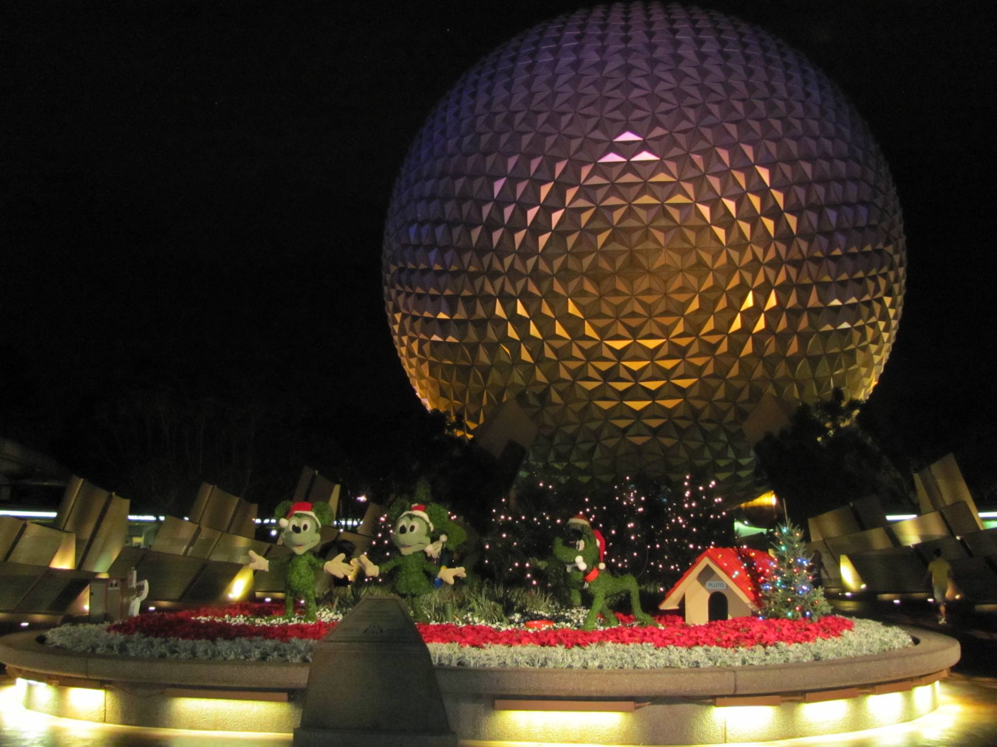 Christmas Topiaries at Epcot