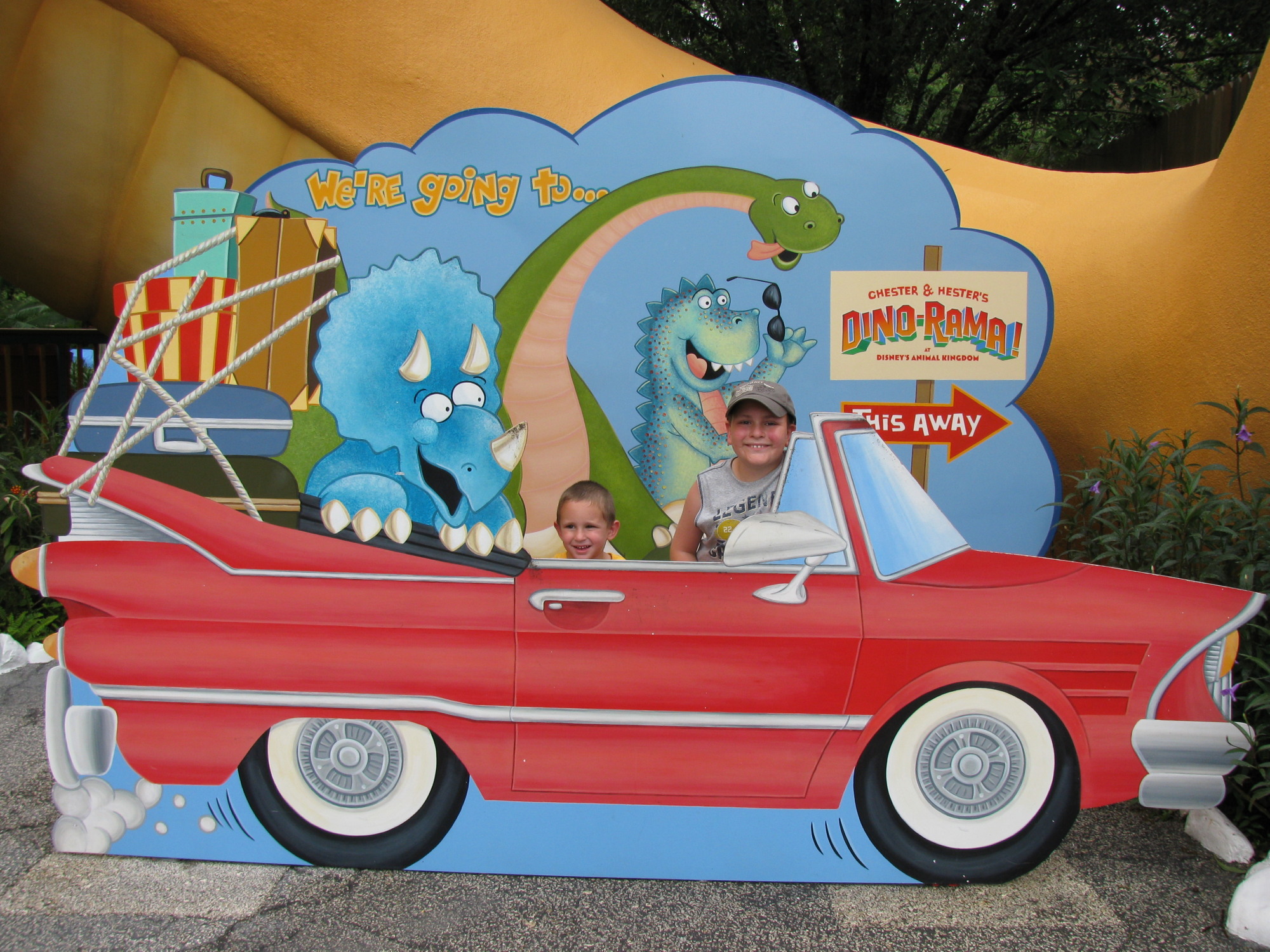 Animal Kingdom - DinoLand USA Photo Op