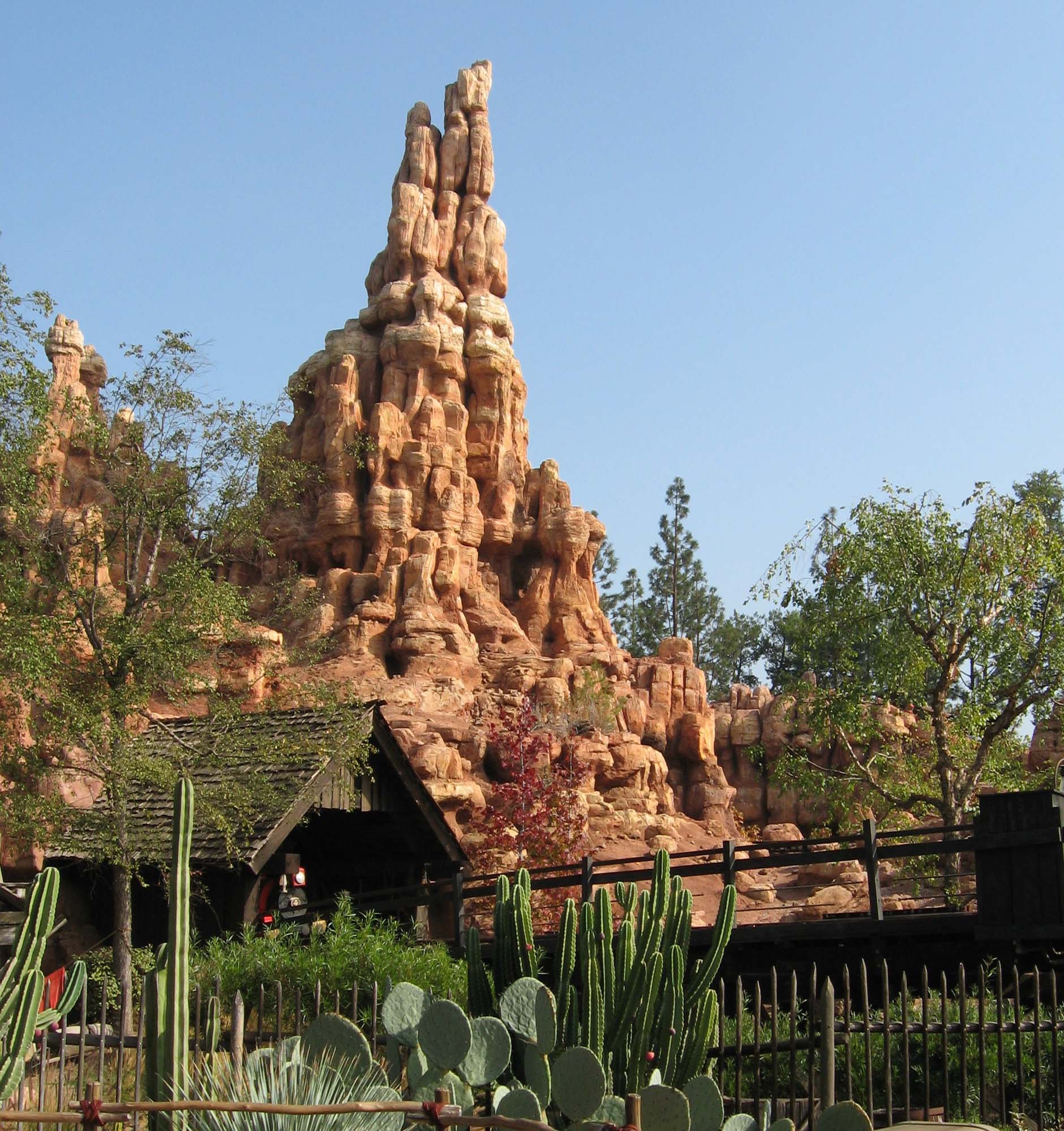 Disneyland - Big Thunder Mountain Railroad