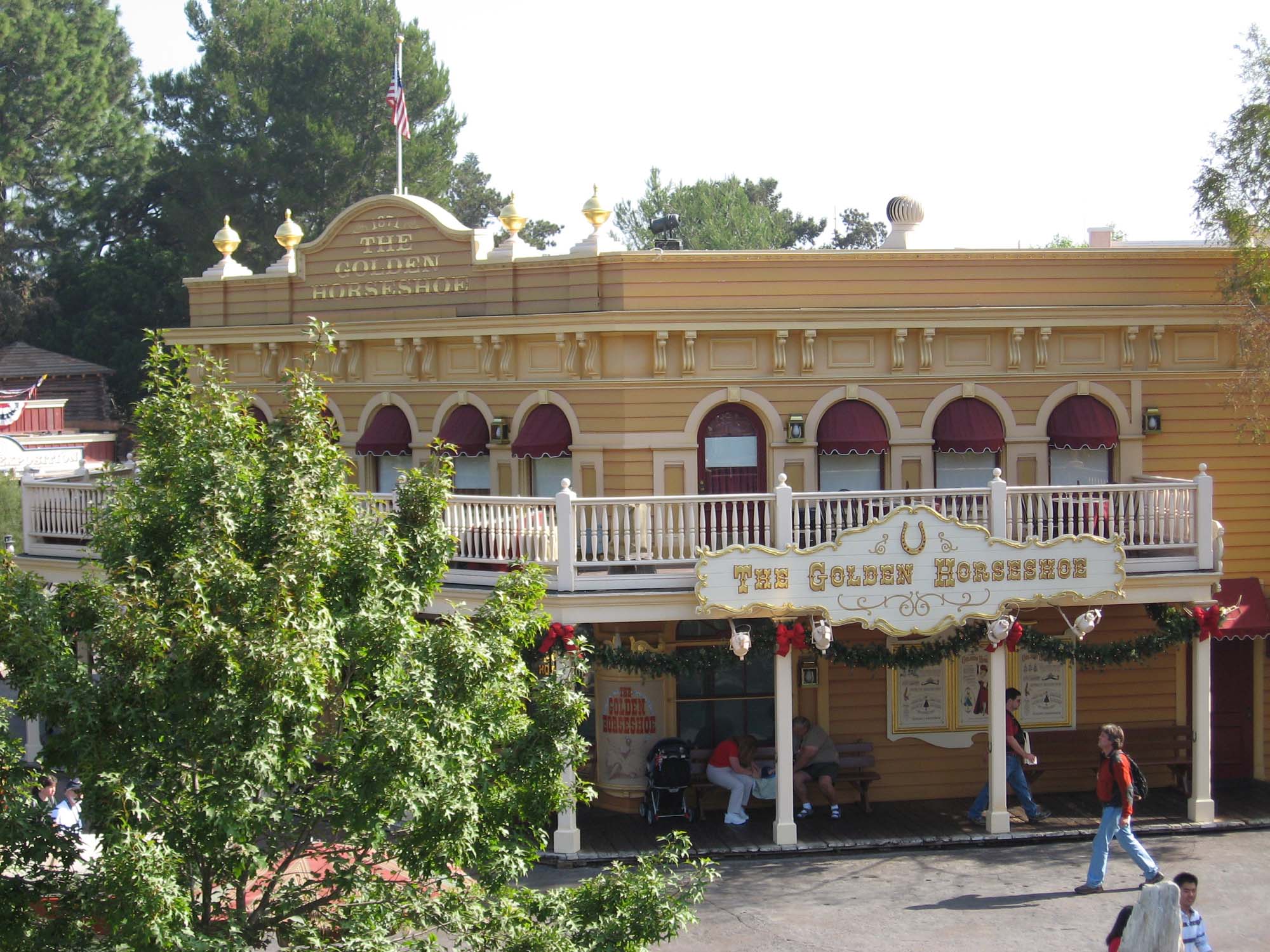 Disneyland - The Golden Horseshoe