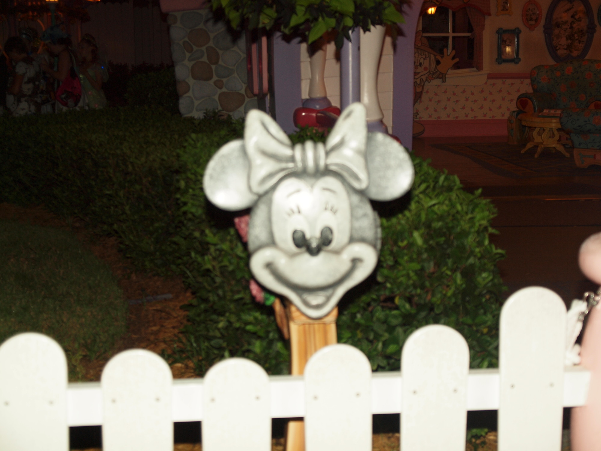 Magic Kingdom - Minnie's House