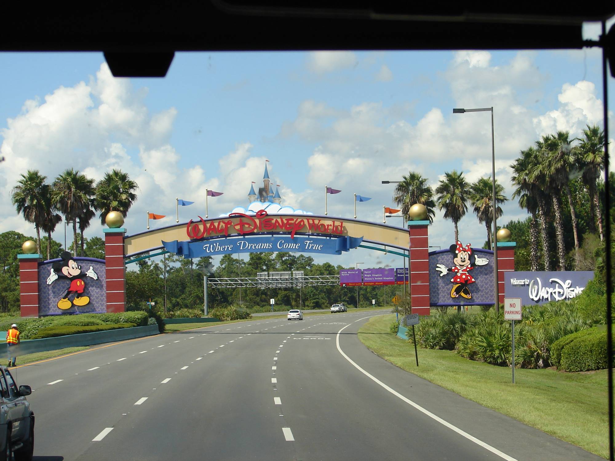 Walt Disney World Entrance Sign