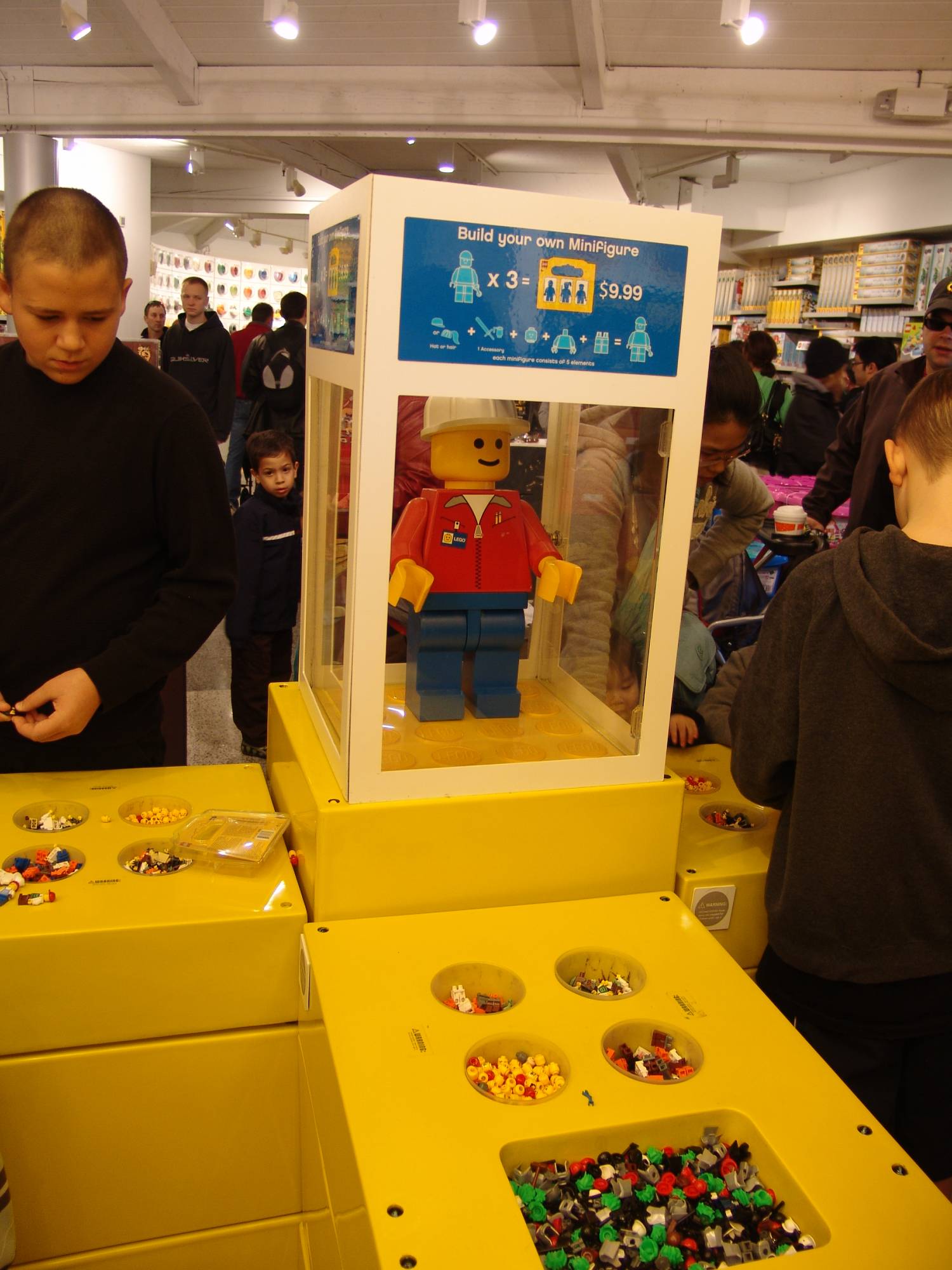 Downtown Disney - Lego store