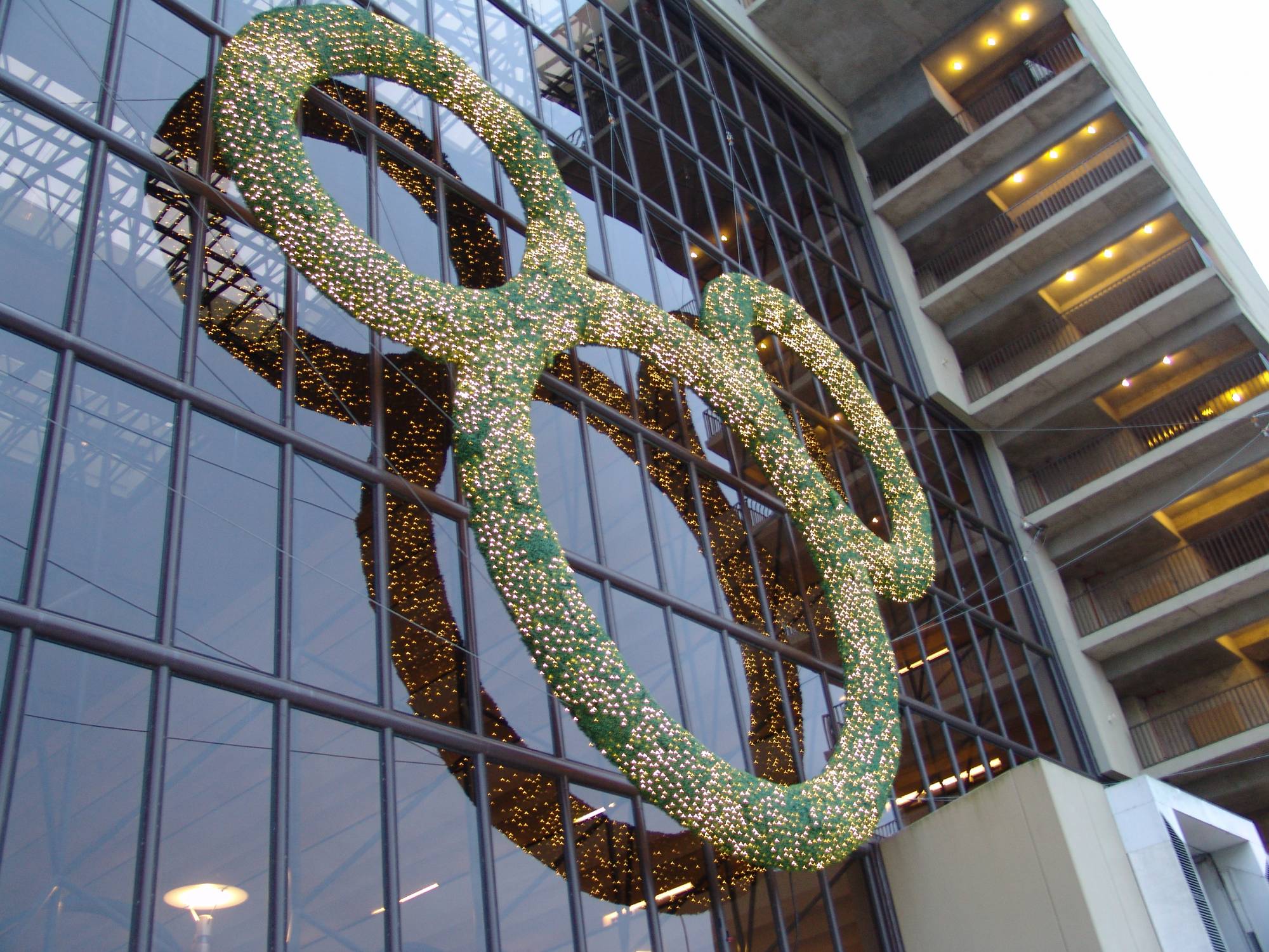 Contemporary - giant Mickey wreath