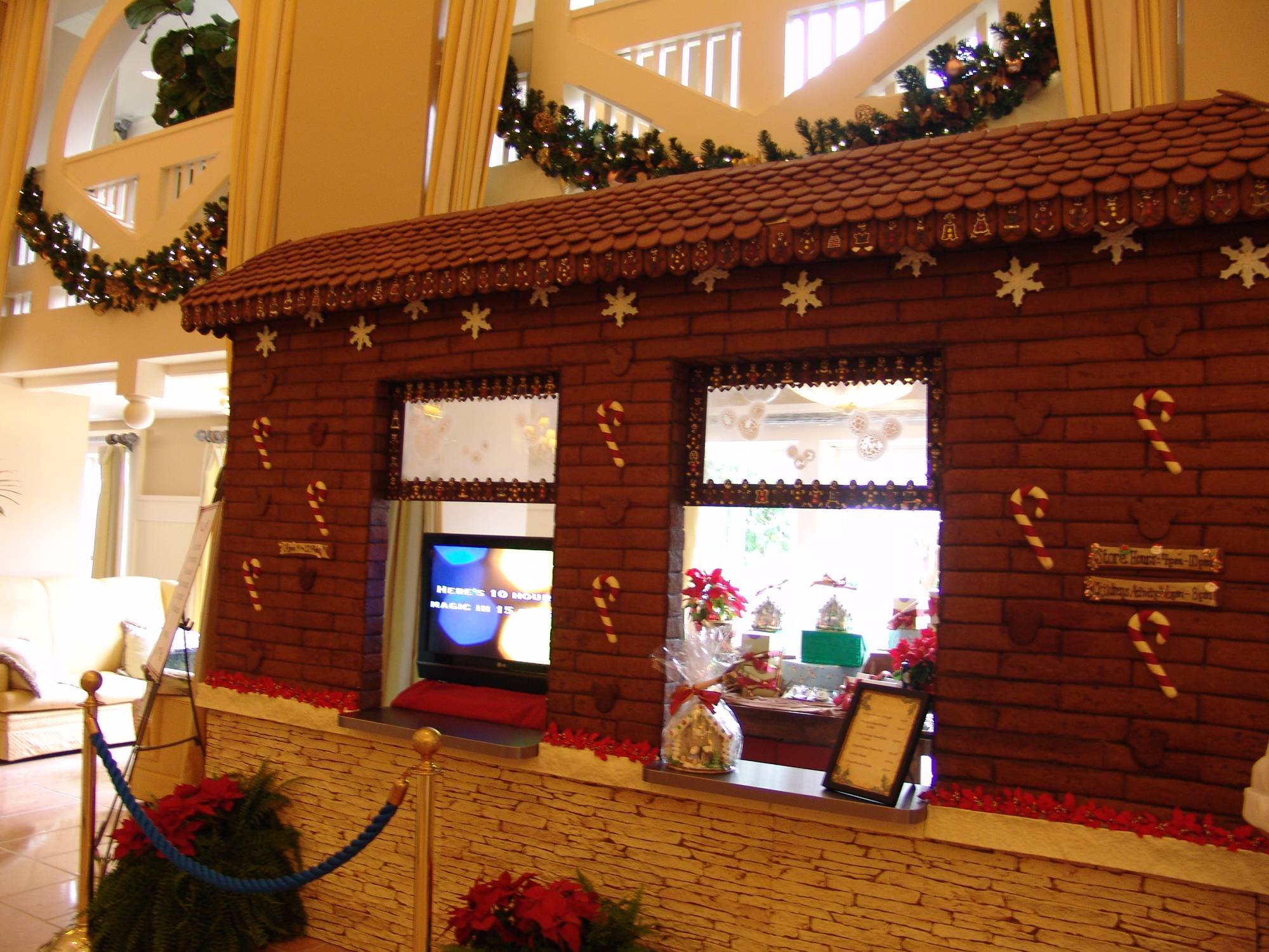 Beach Club - lobby at Christmas