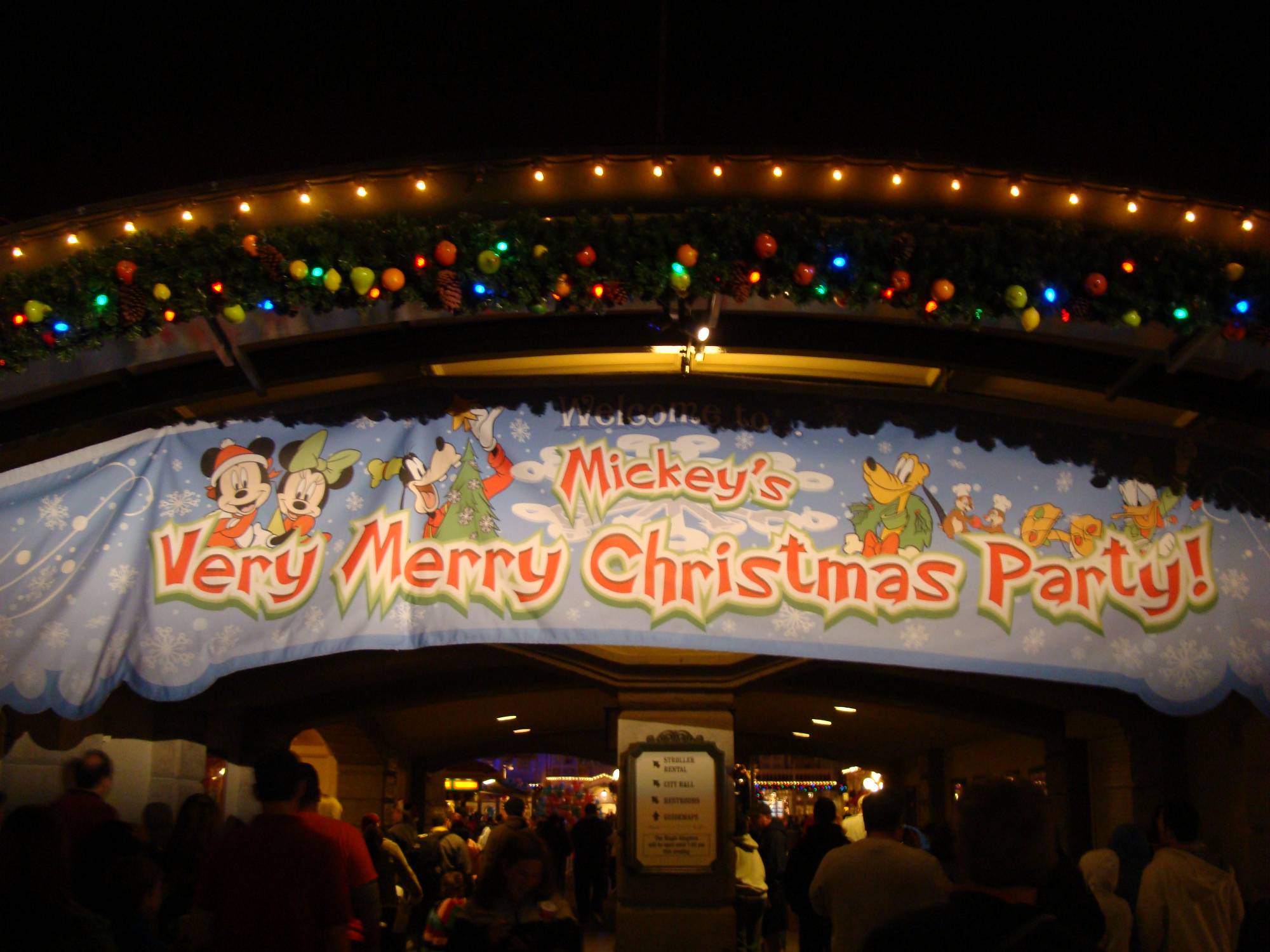 Magic Kingdom - Christmas Party entrance