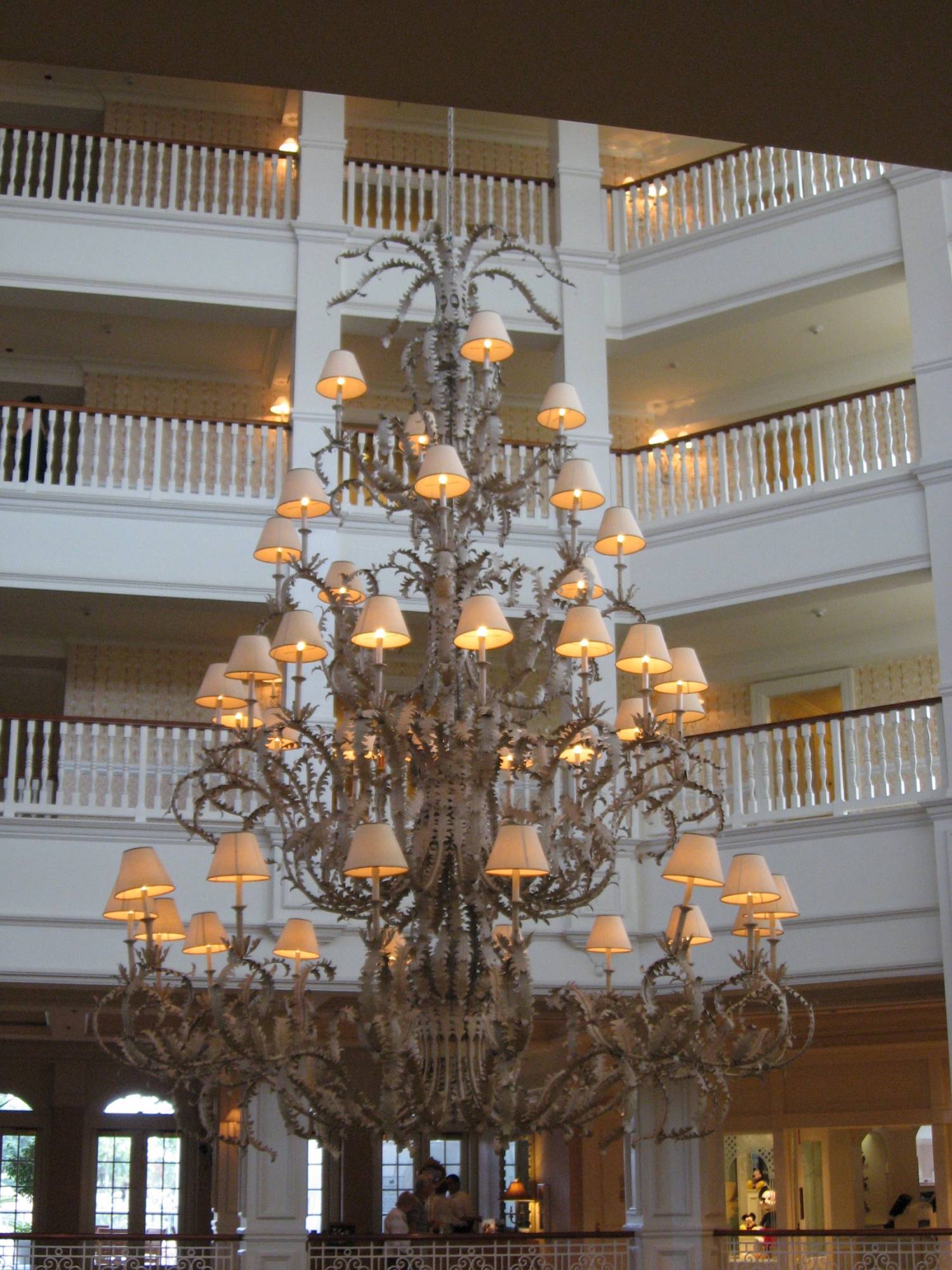 Grand Floridian - chandelier in lobby
