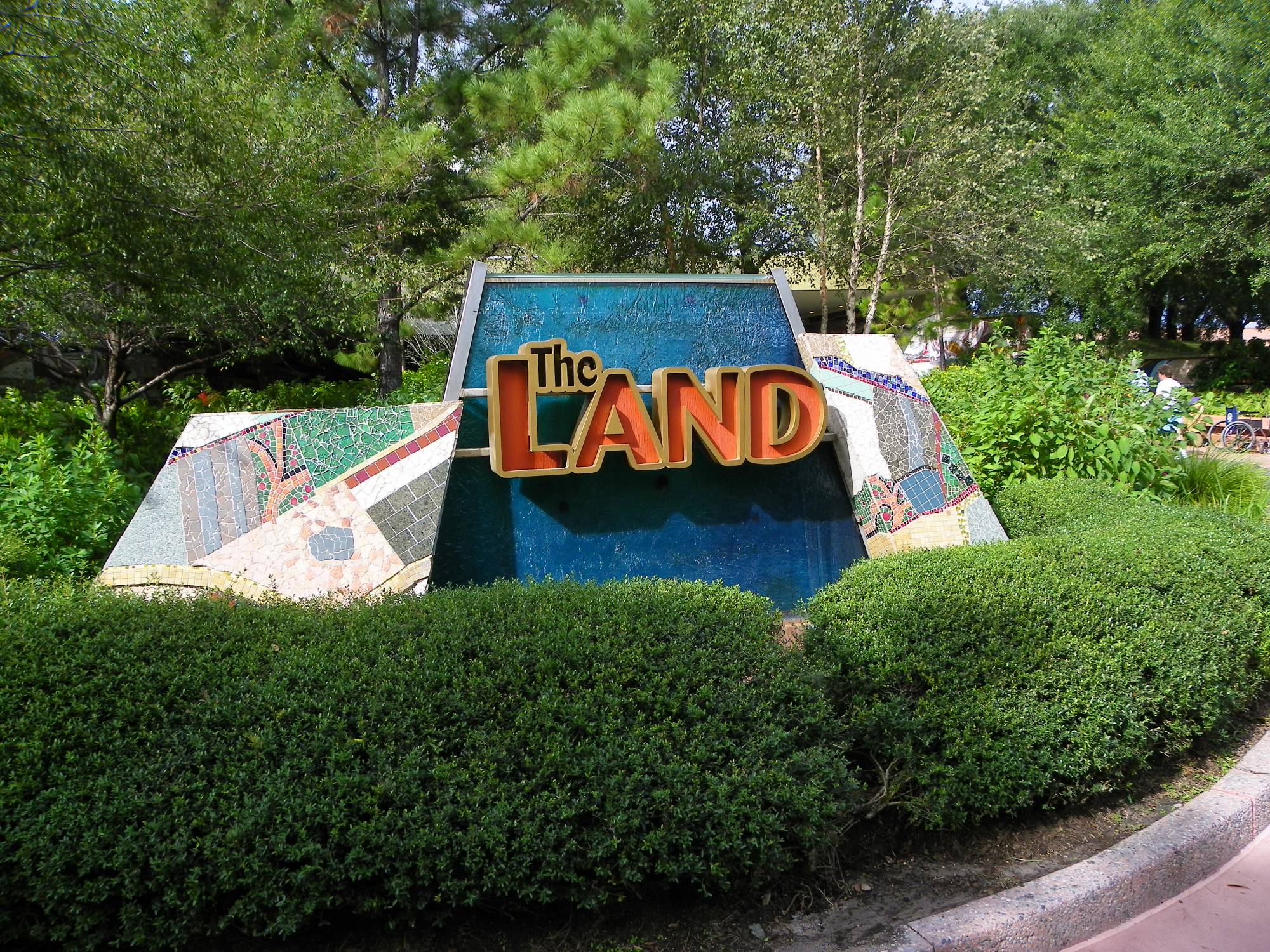 Approach To The Land And Soarin'