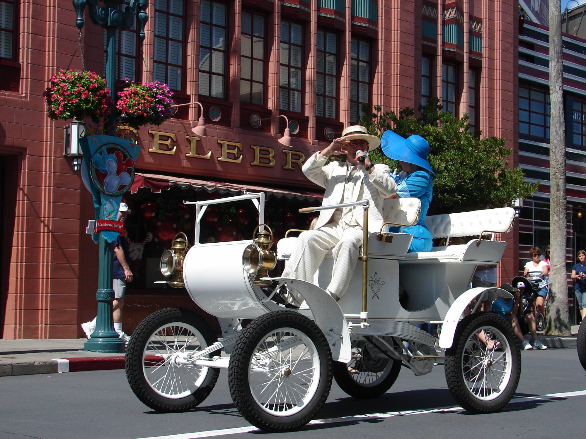 Disney's Hollywood Studios - Street Actors