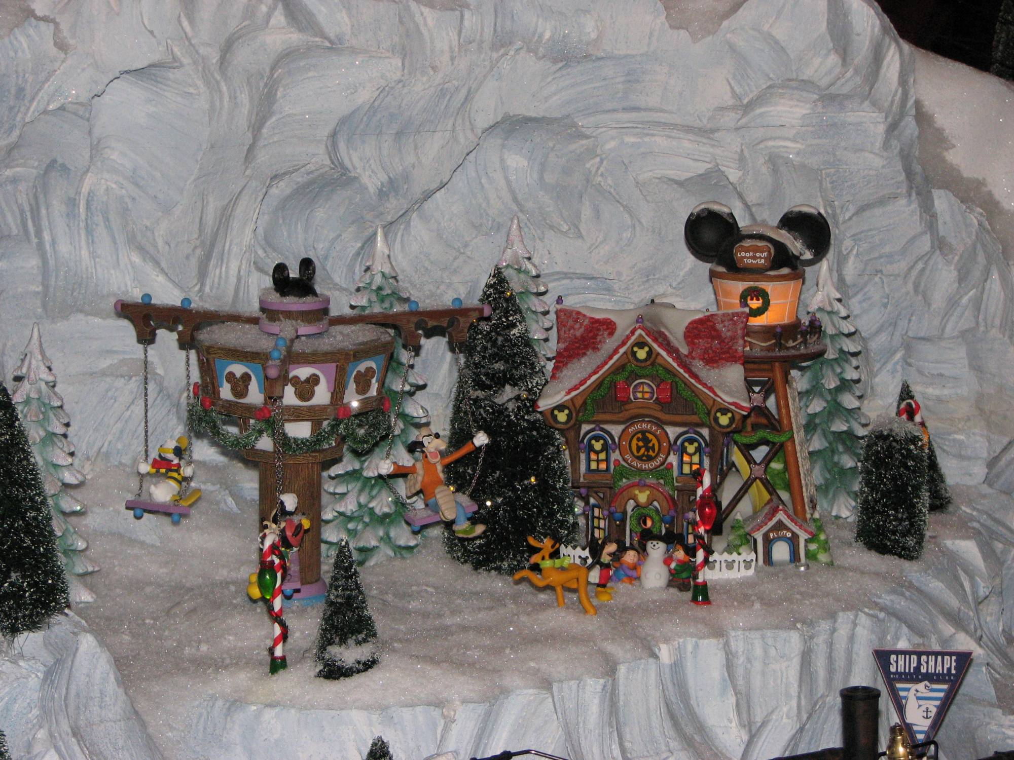 Yacht Club - Christmas Village in Lobby