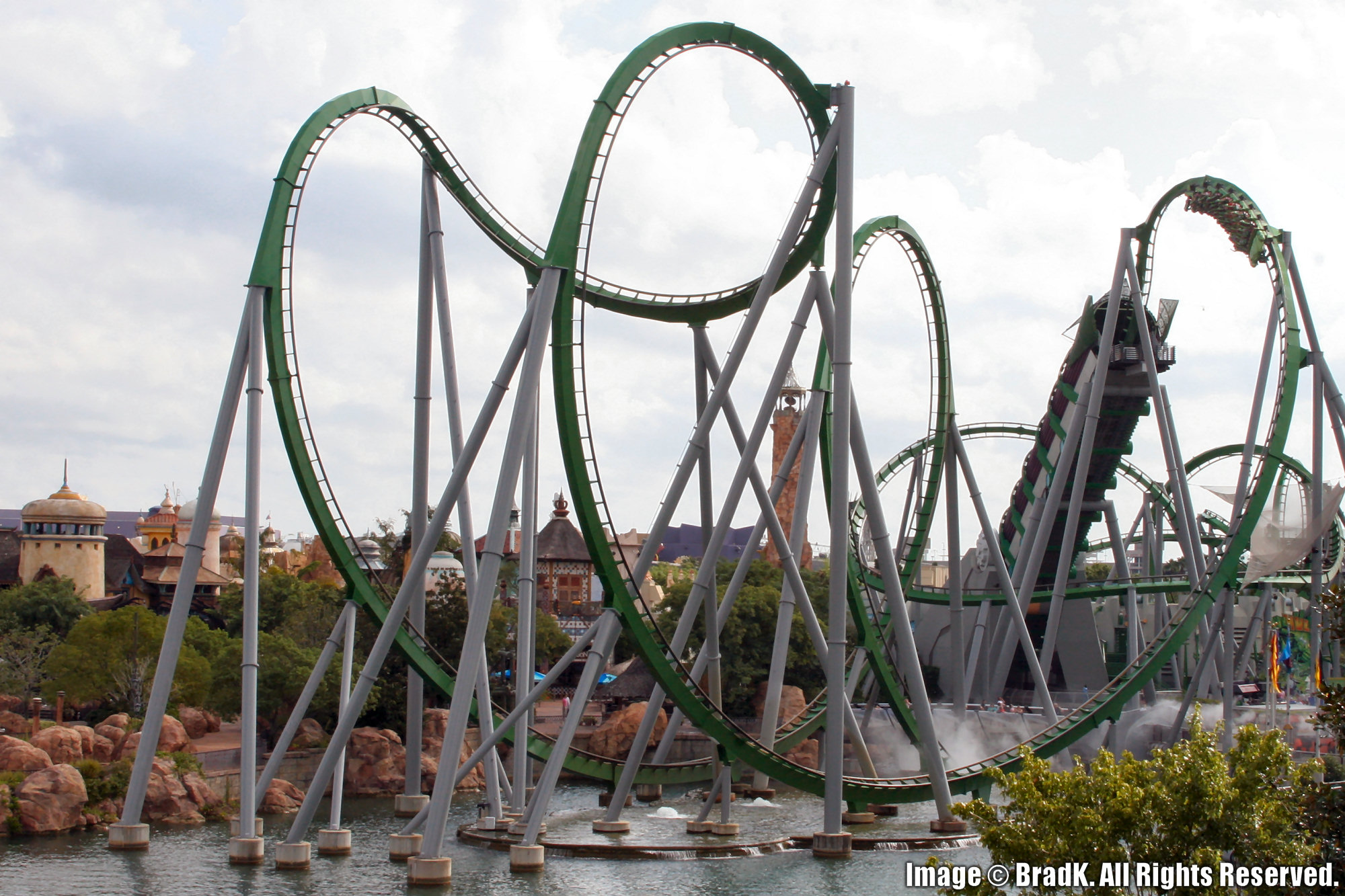 Islands of Adventure - The Incredible Hulk Coaster