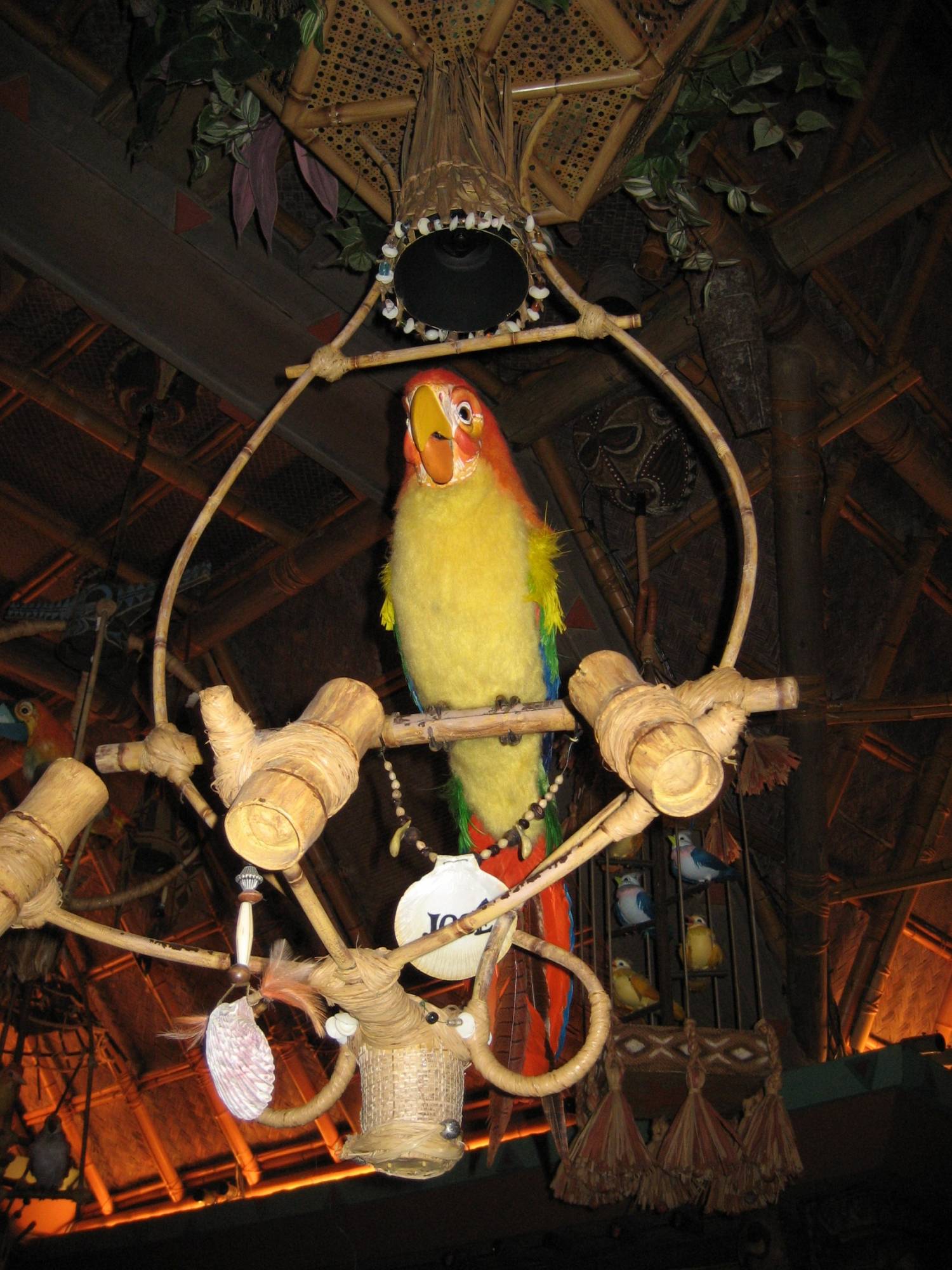 Disneyland Park - Enchanted Tiki Room - Jose