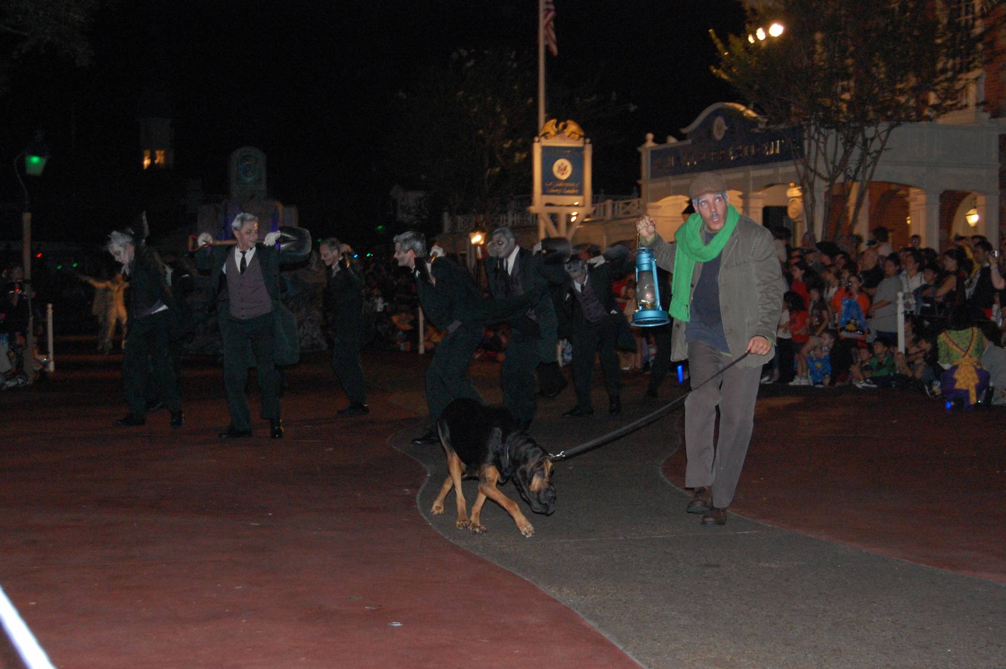 Magic Kingdom - Mickey's Not So Scary Halloween Party Parade