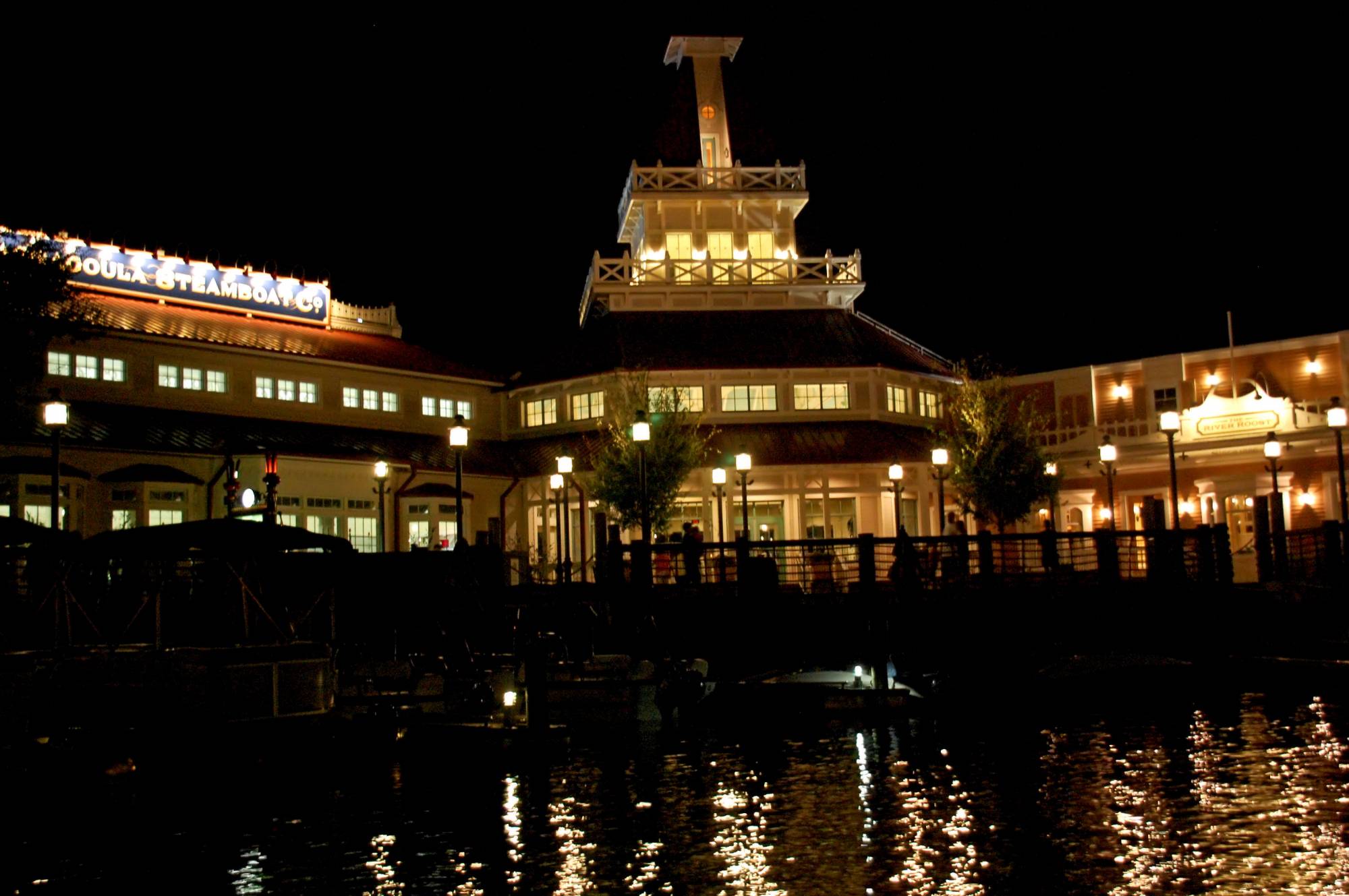 PO Riverside Main Building At Night