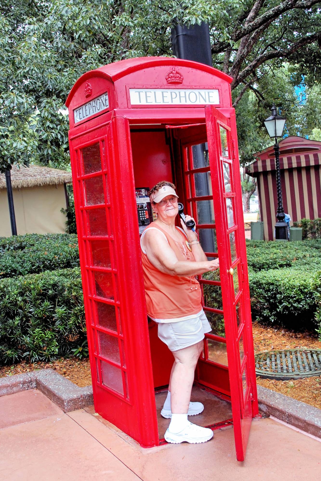 Epcot - United Kingdom - Phone Booth