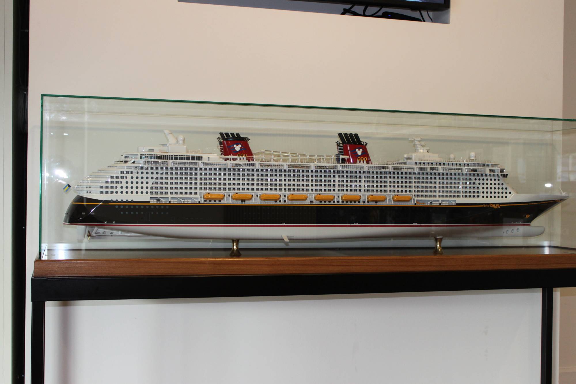 Model of the Disney Dream